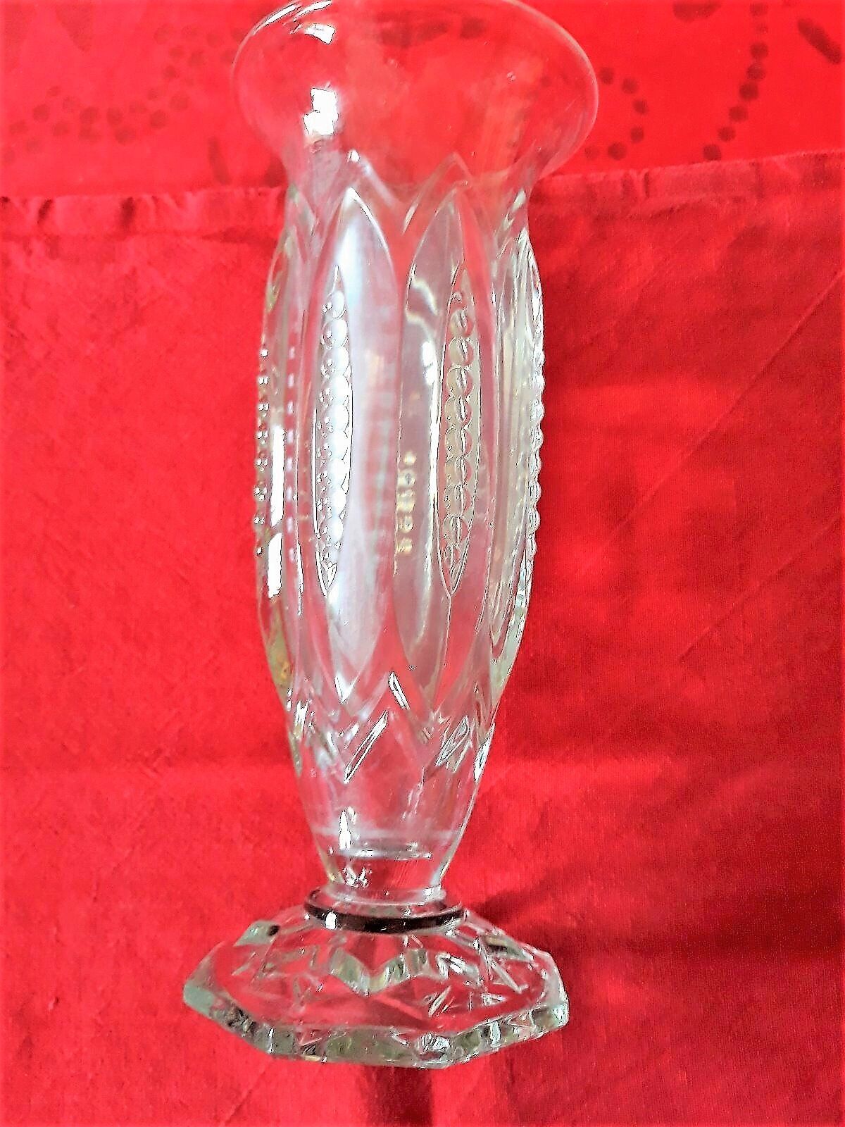 Tulip vase on foot, art-deco style, glass