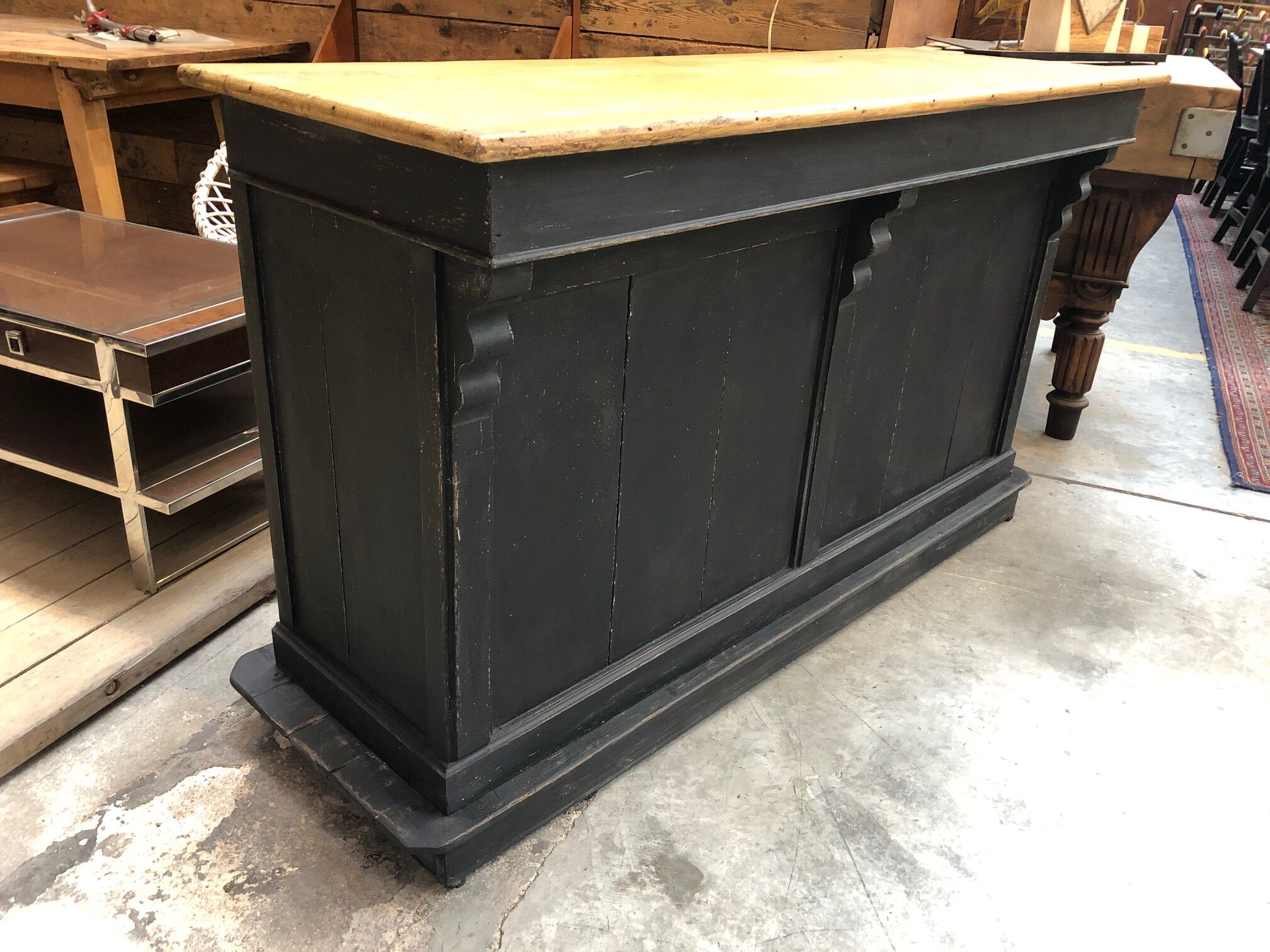 Former skidded trading post