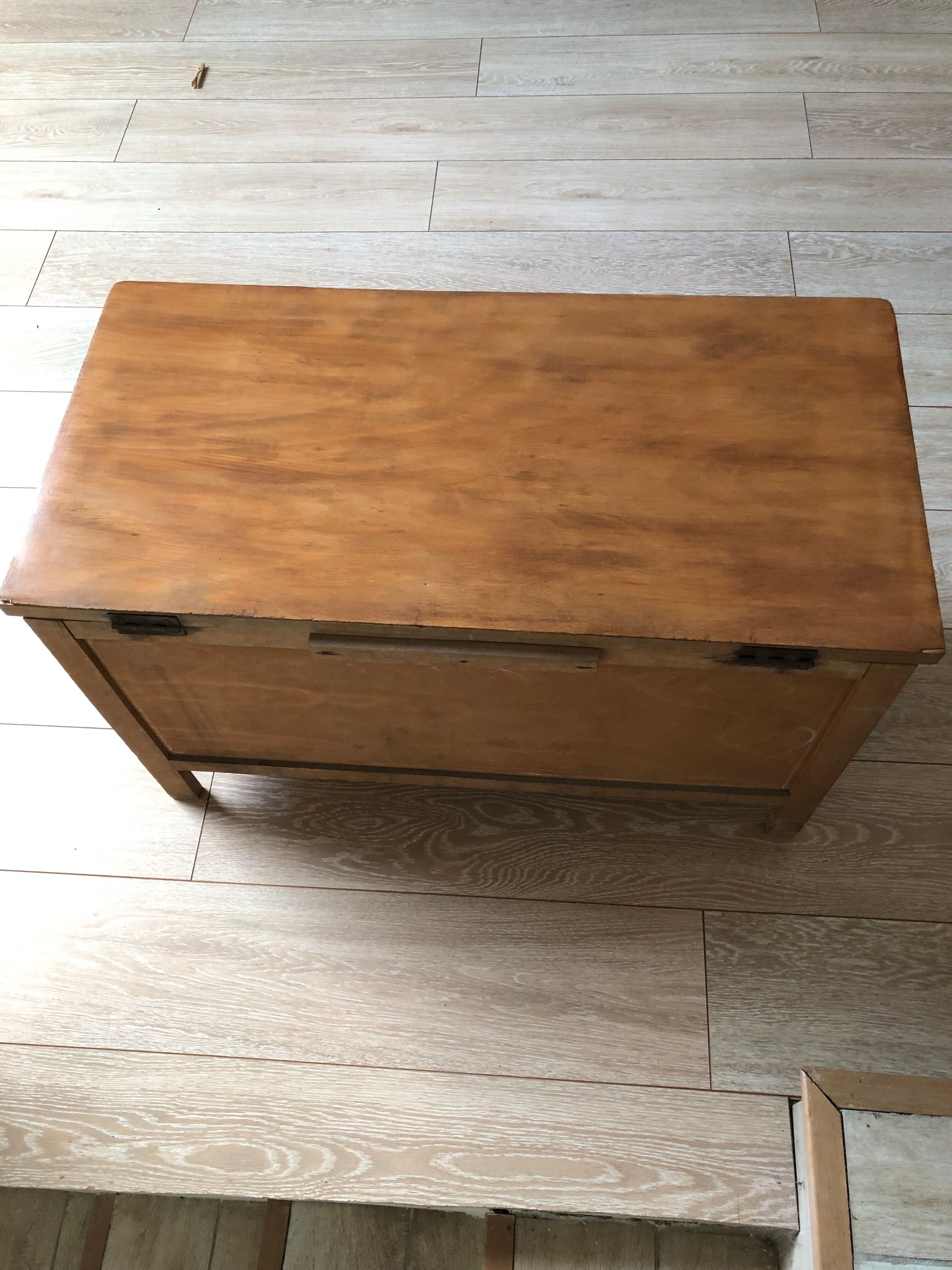 Coffre à jouet en bois et rotin