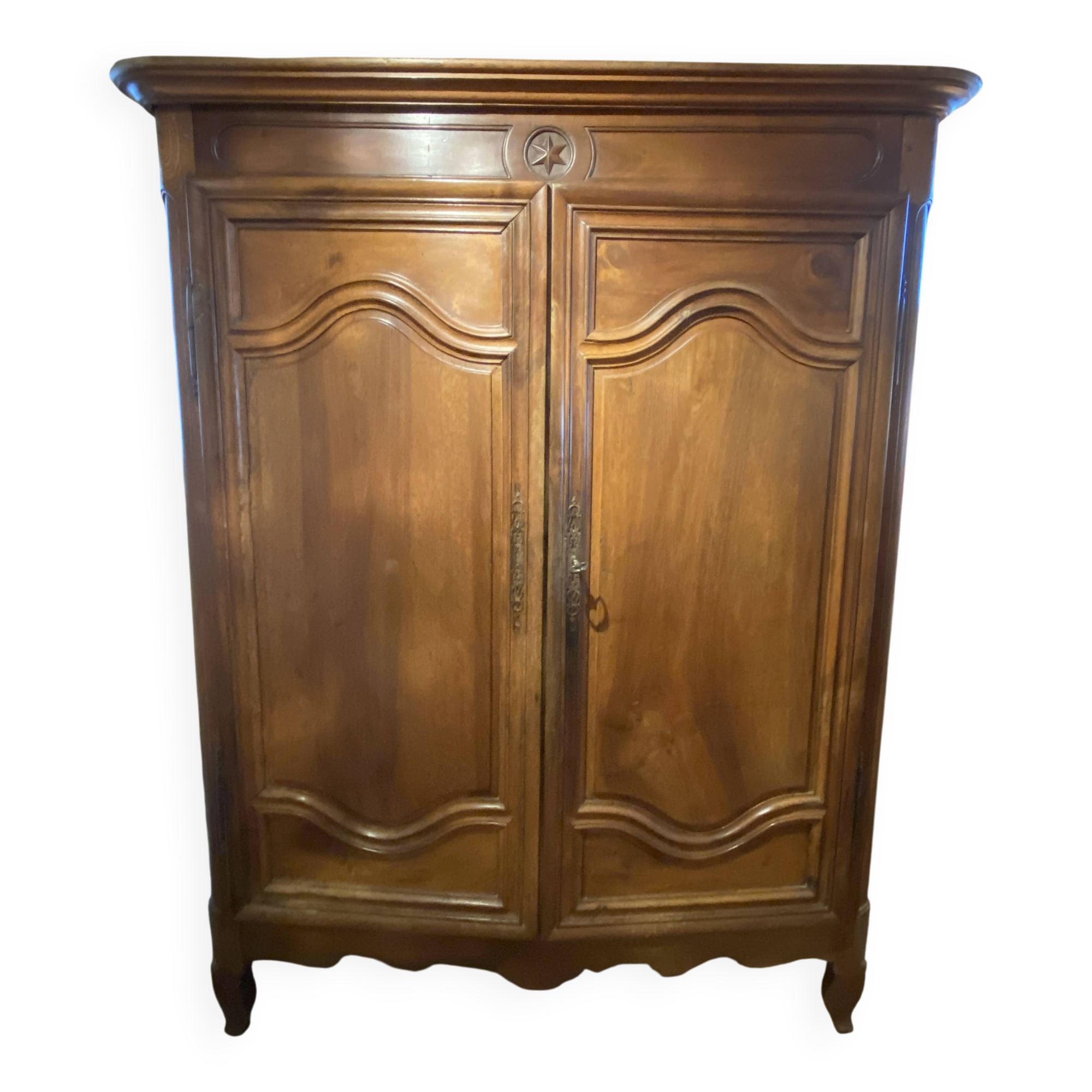 Solid wood wardrobe, country style