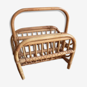 Rattan magazine holder