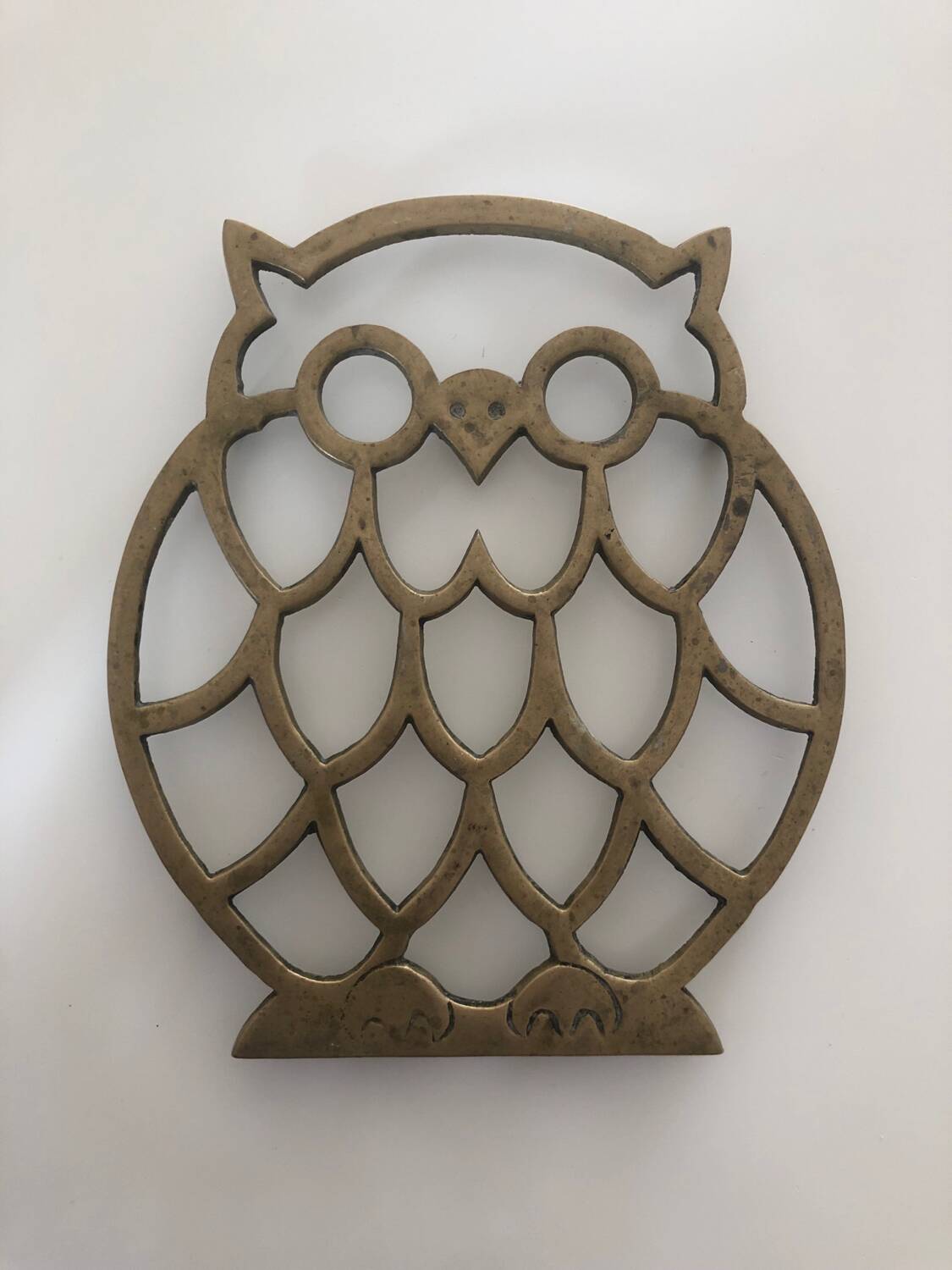 Old gold owl owl trivet in brass