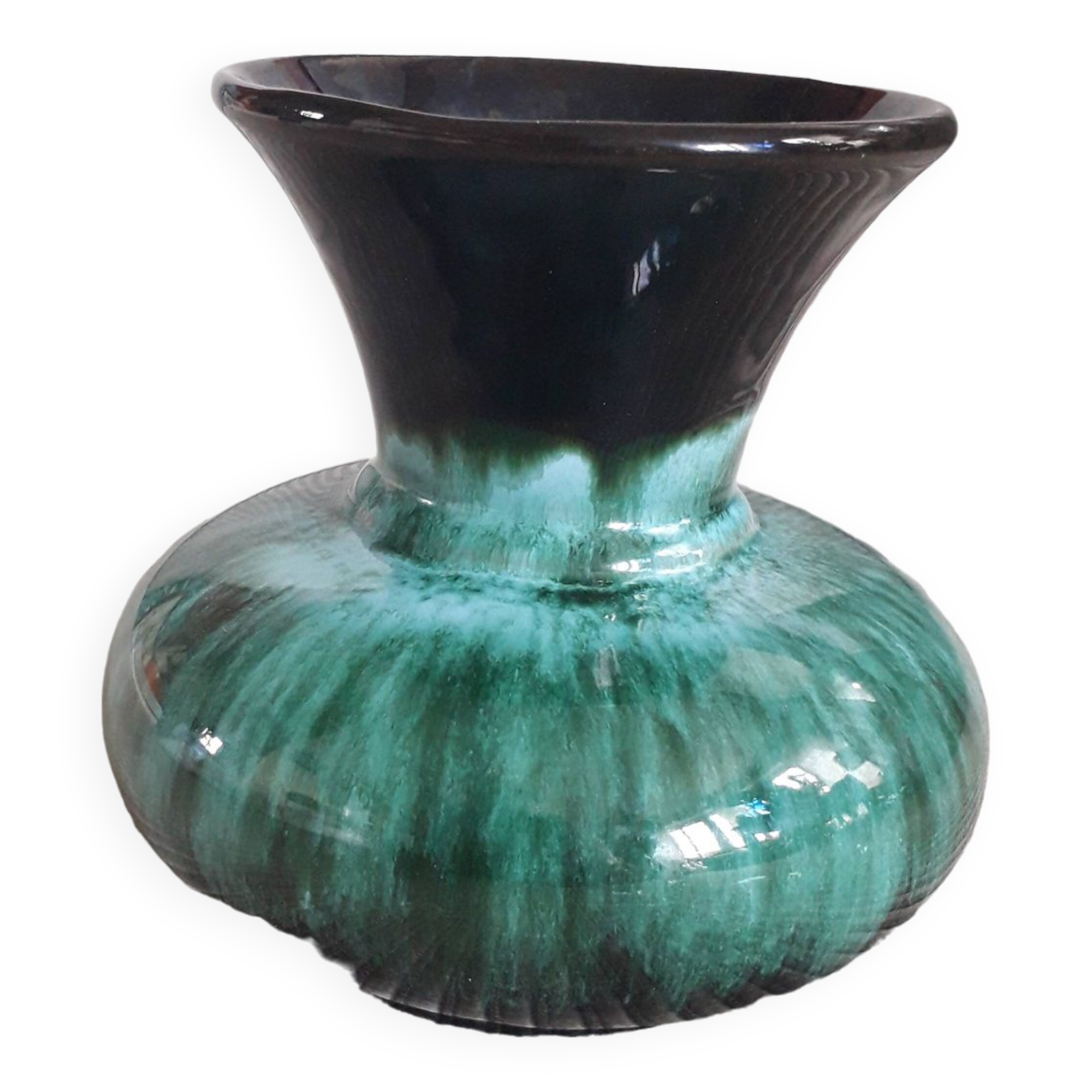 Vintage vase signed bmp canada