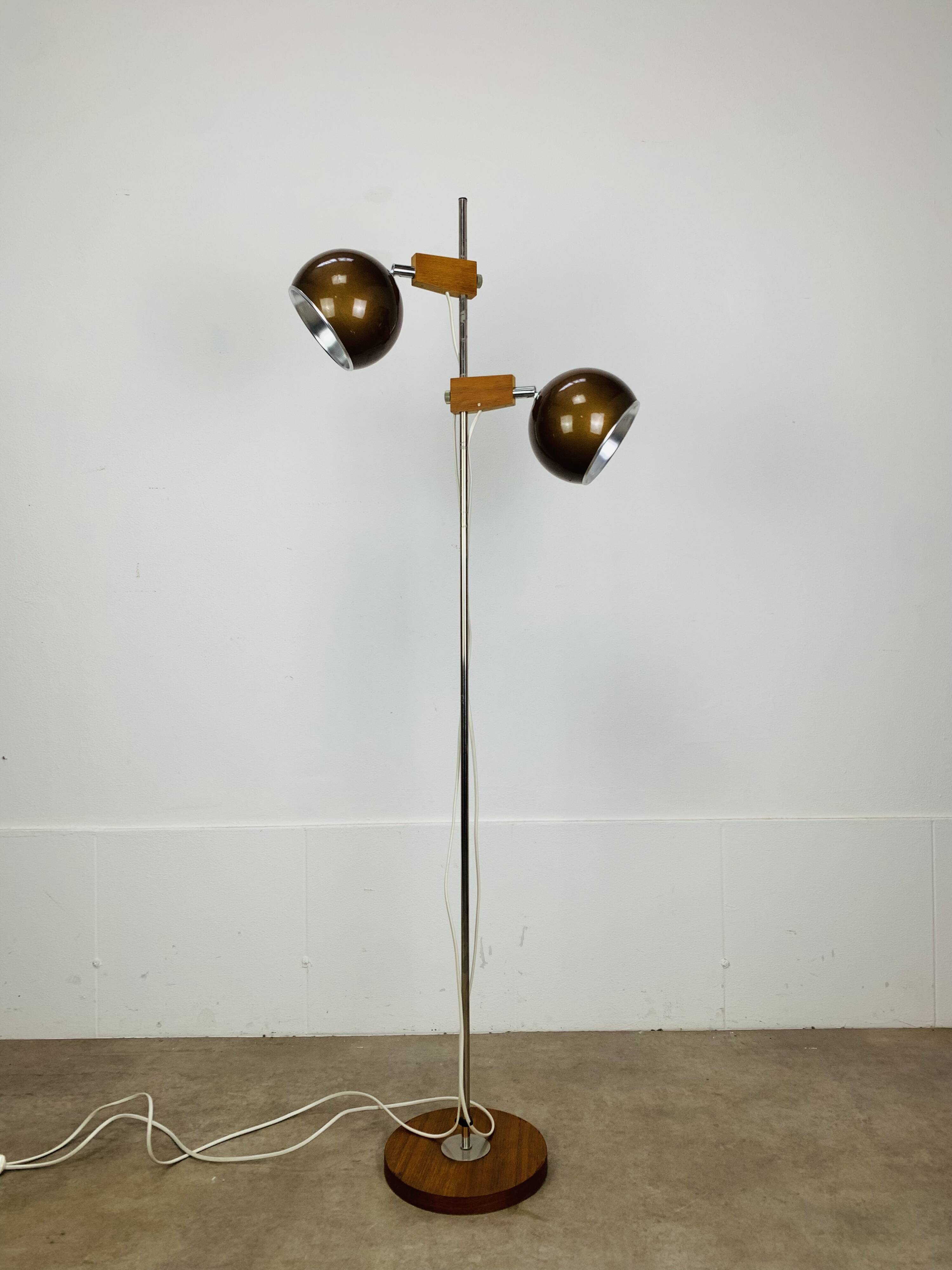 Eyeball floor lamp by Temde Leuchten, copper metal, teak and chrome, 70s.