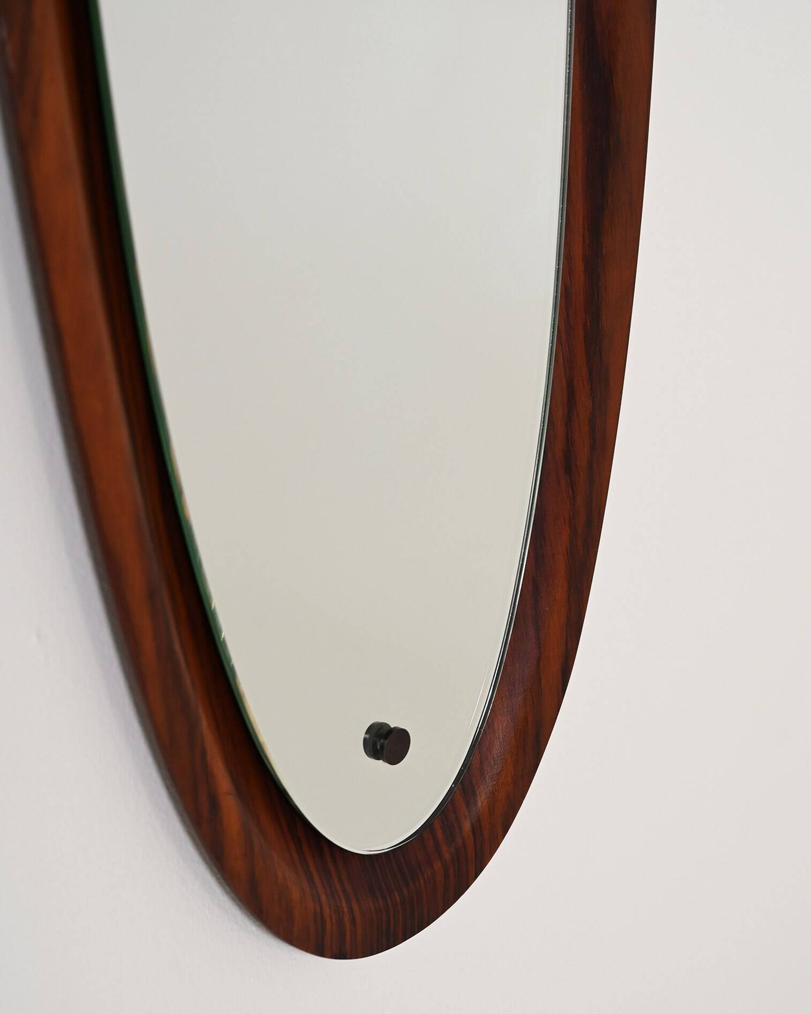 Miroir en palissandre scandinave, années 1960