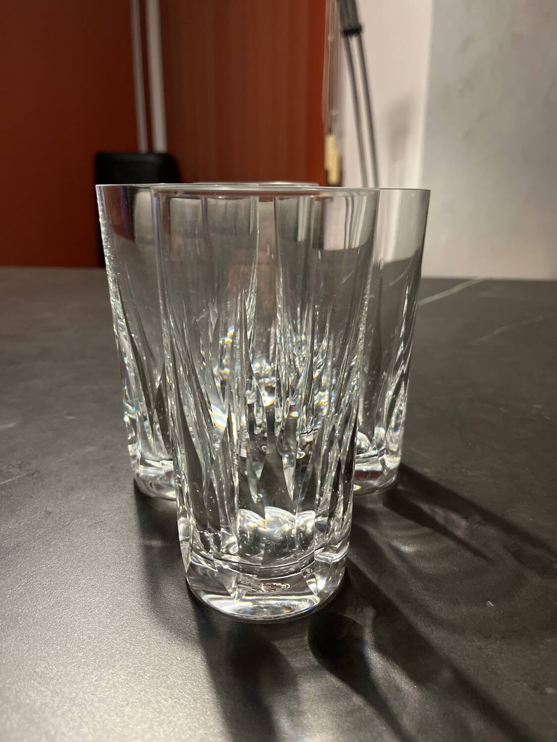 Série de 4 verres à orangeade estampillés cristal saint louis