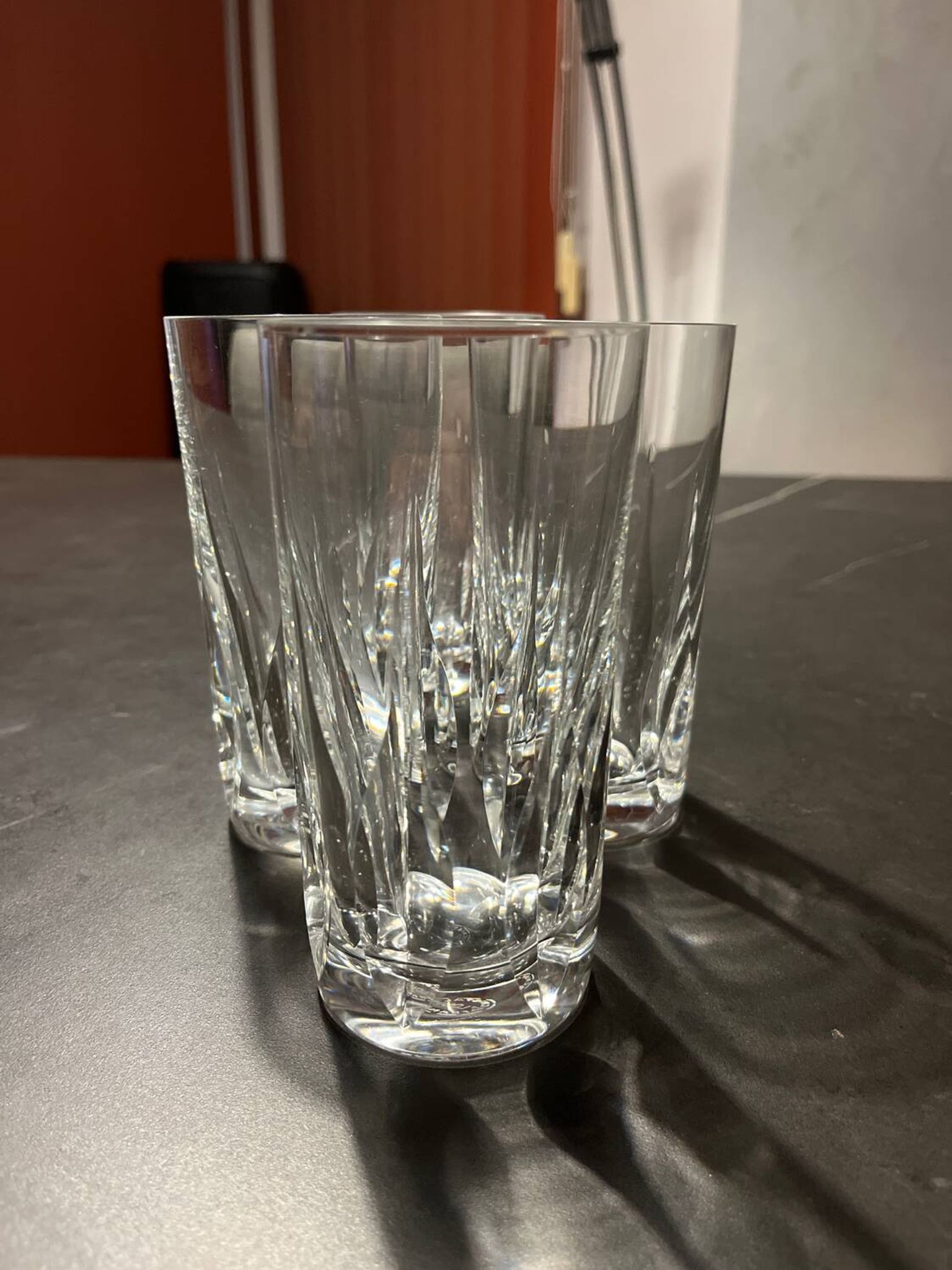 Série de 4 verres à orangeade estampillés cristal saint louis