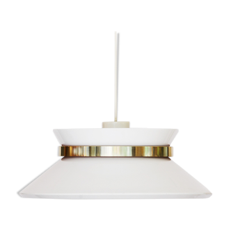 Pendant light in white lacquered aluminium by Carl-Thore (Sigurd Lindkvist) for Granhaga Metall, 1970s