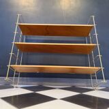 Tomado style shelf / String