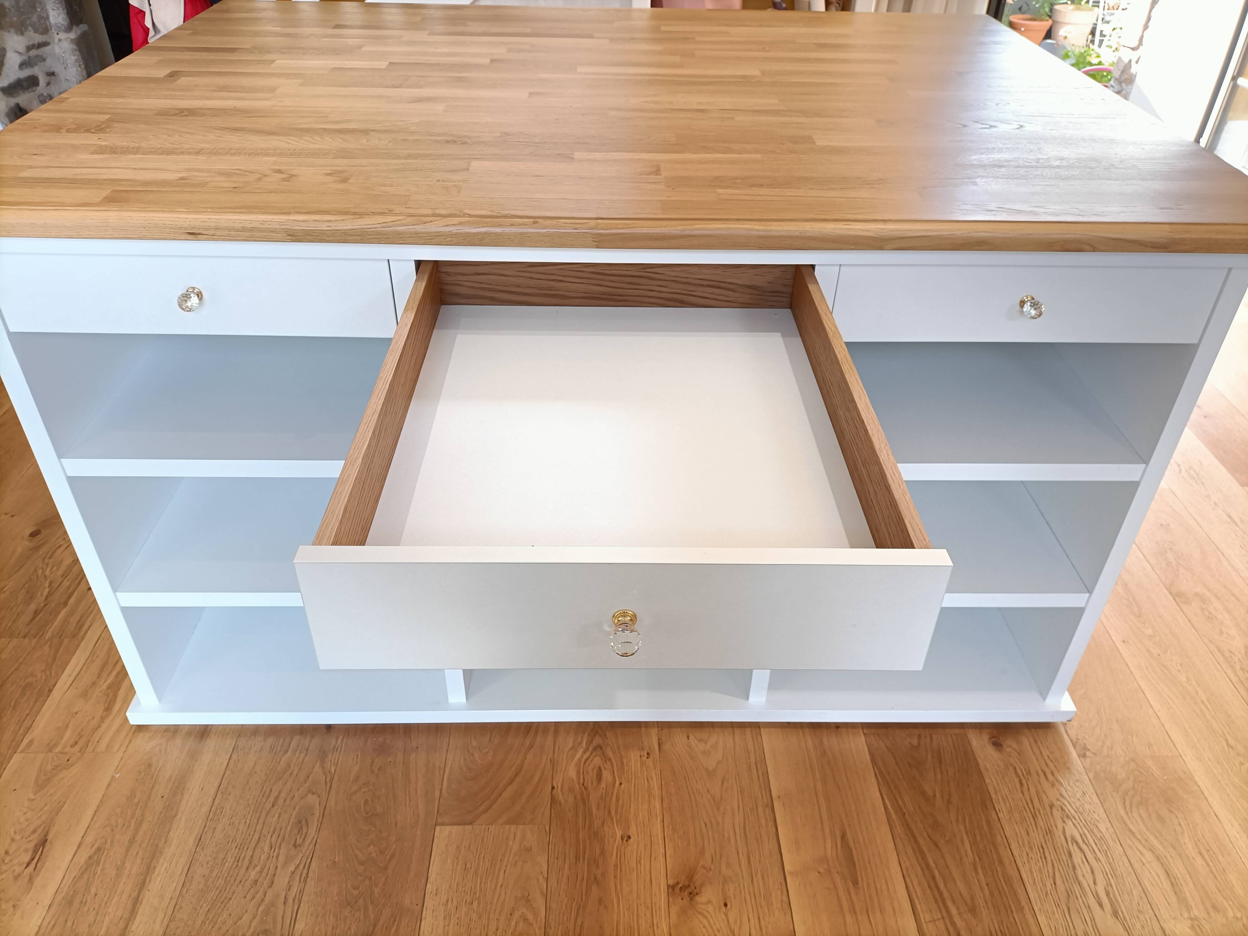 Countertop furniture