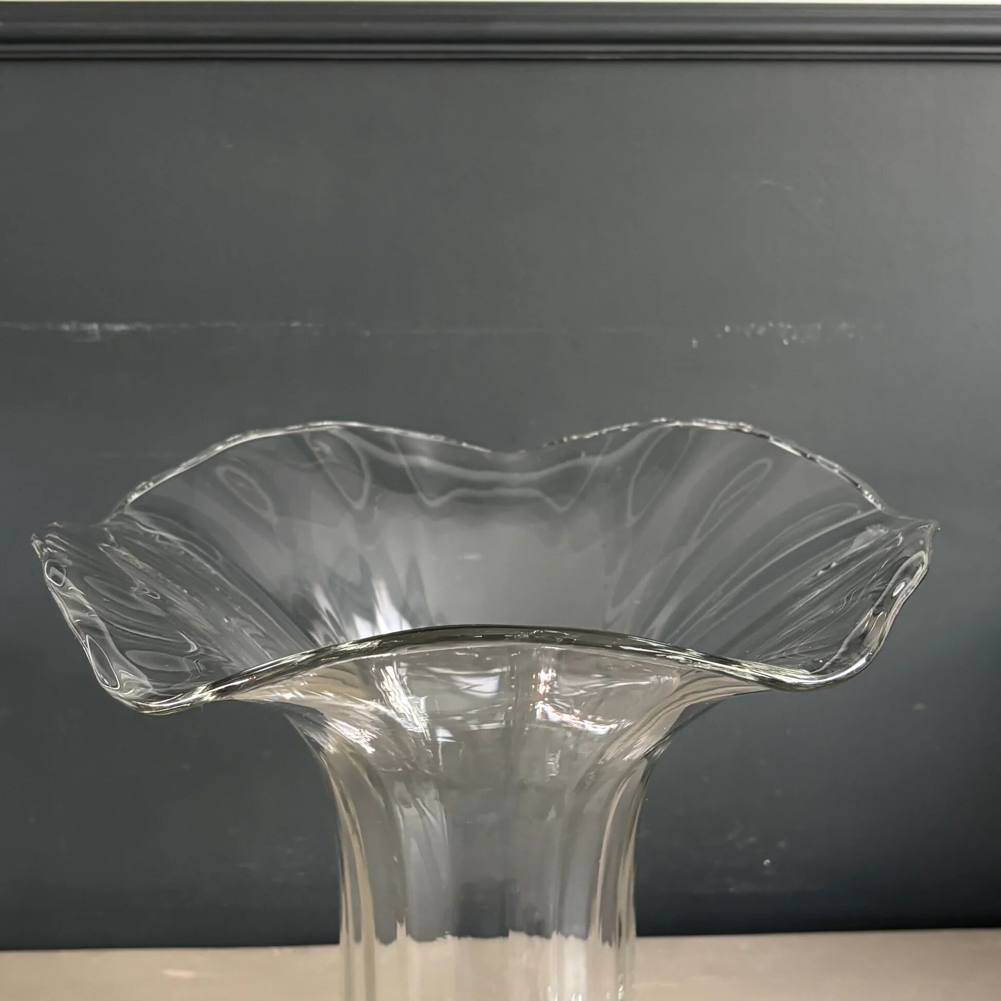 Grand vase en verre évasé - Ref 1348