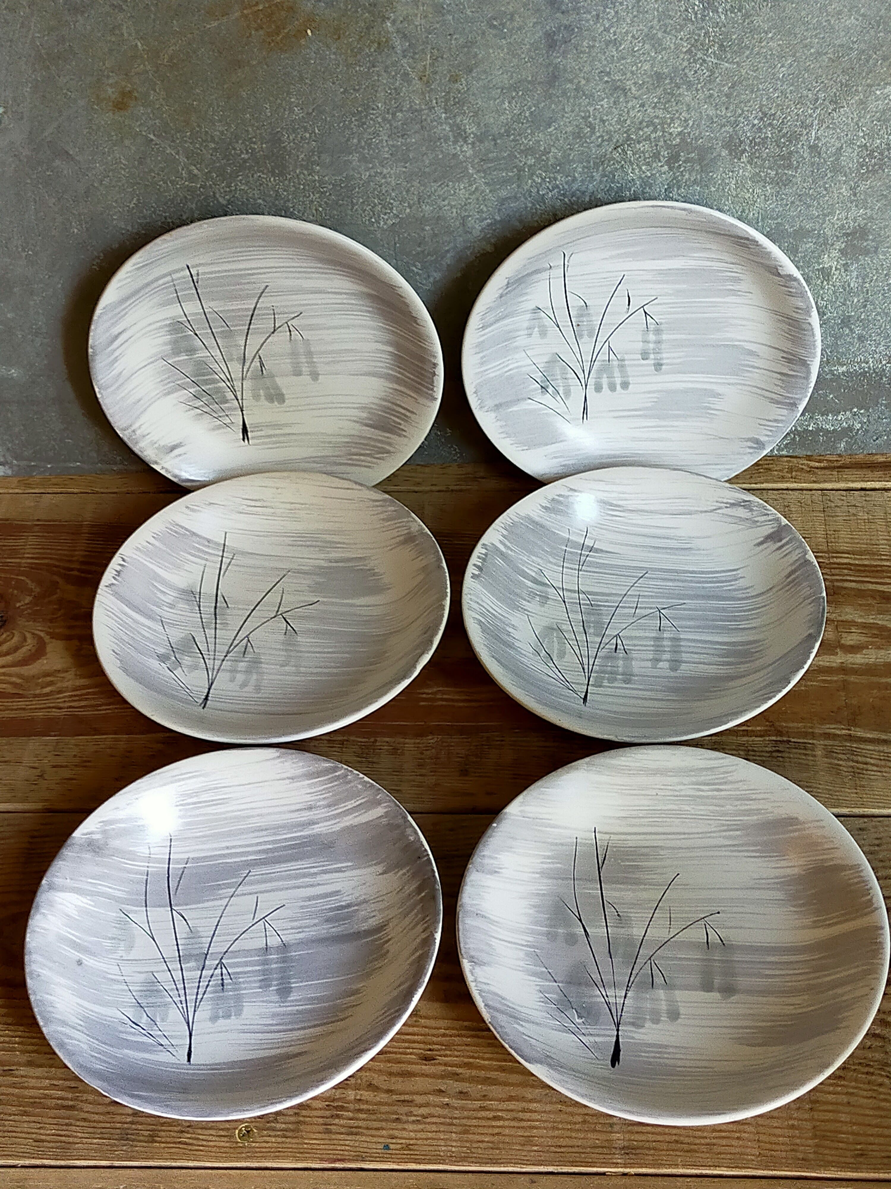 Six assiettes céramique Niderviller service "Chatons" années 50.