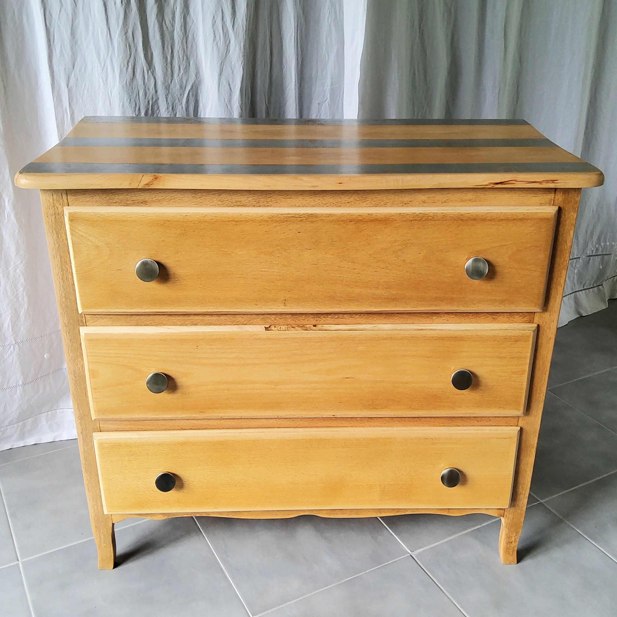 Commode vintage