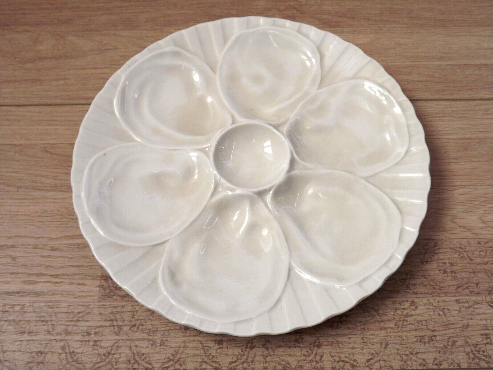 Ensemble de 6 assiettes à huîtres Français Pillivuyt Porcelaine blanche classique Mid Century 4514
