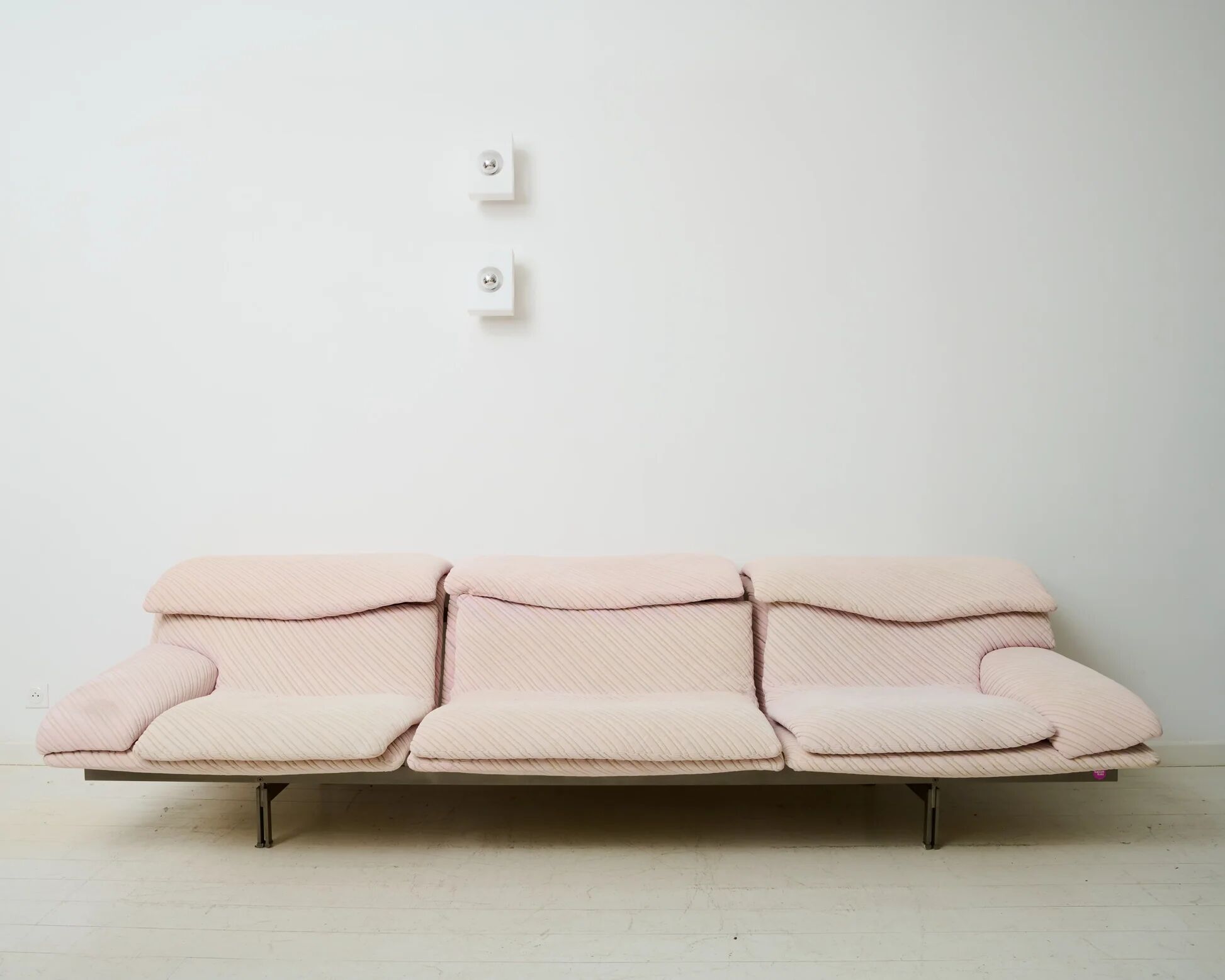 "Wave" sofa, Giovanni Offredi, Saporiti, 1970s