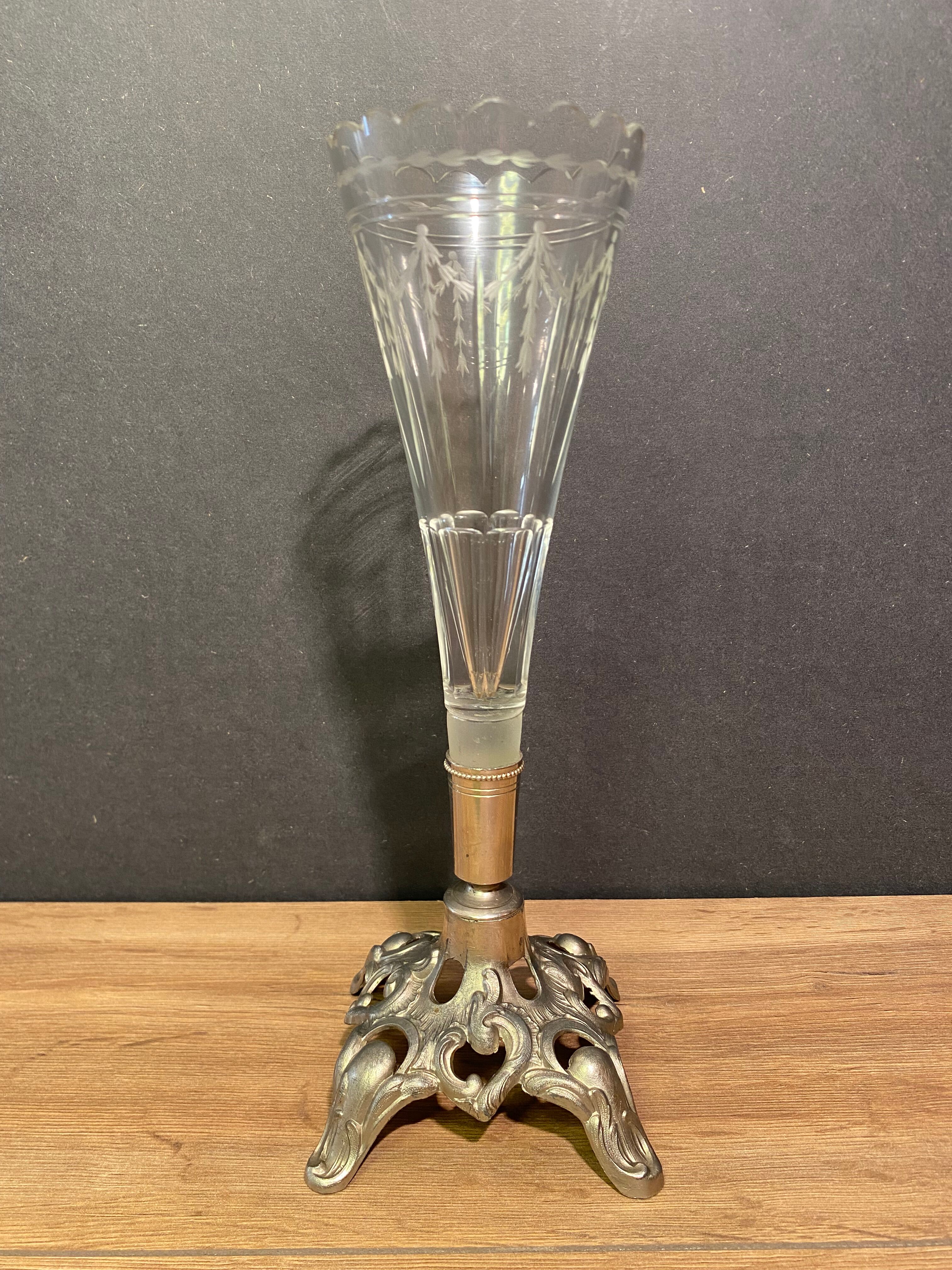 Cone vase, cut crystal bouquet (most certainly baccarat, saint louis)