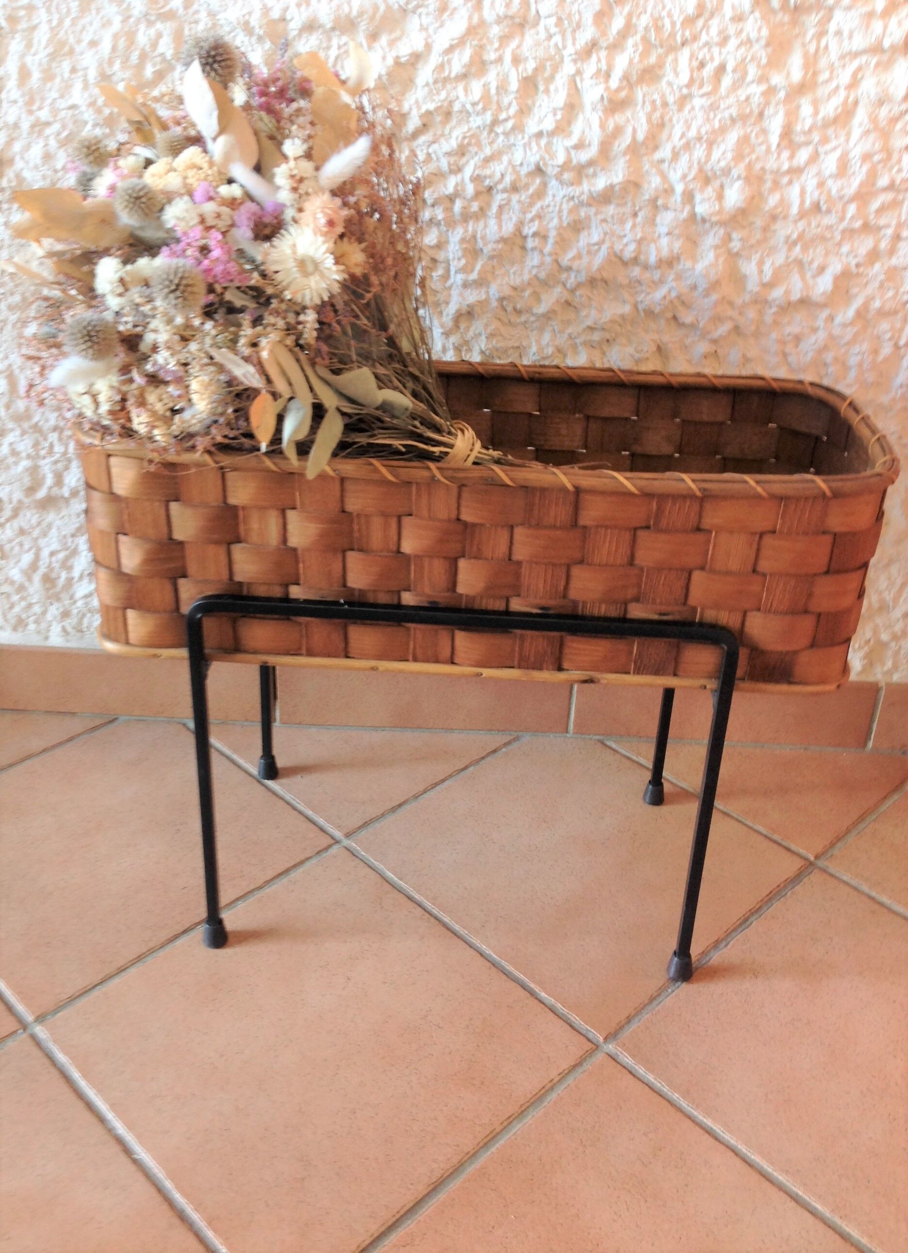 Planter on foot in braided wood 60/70s