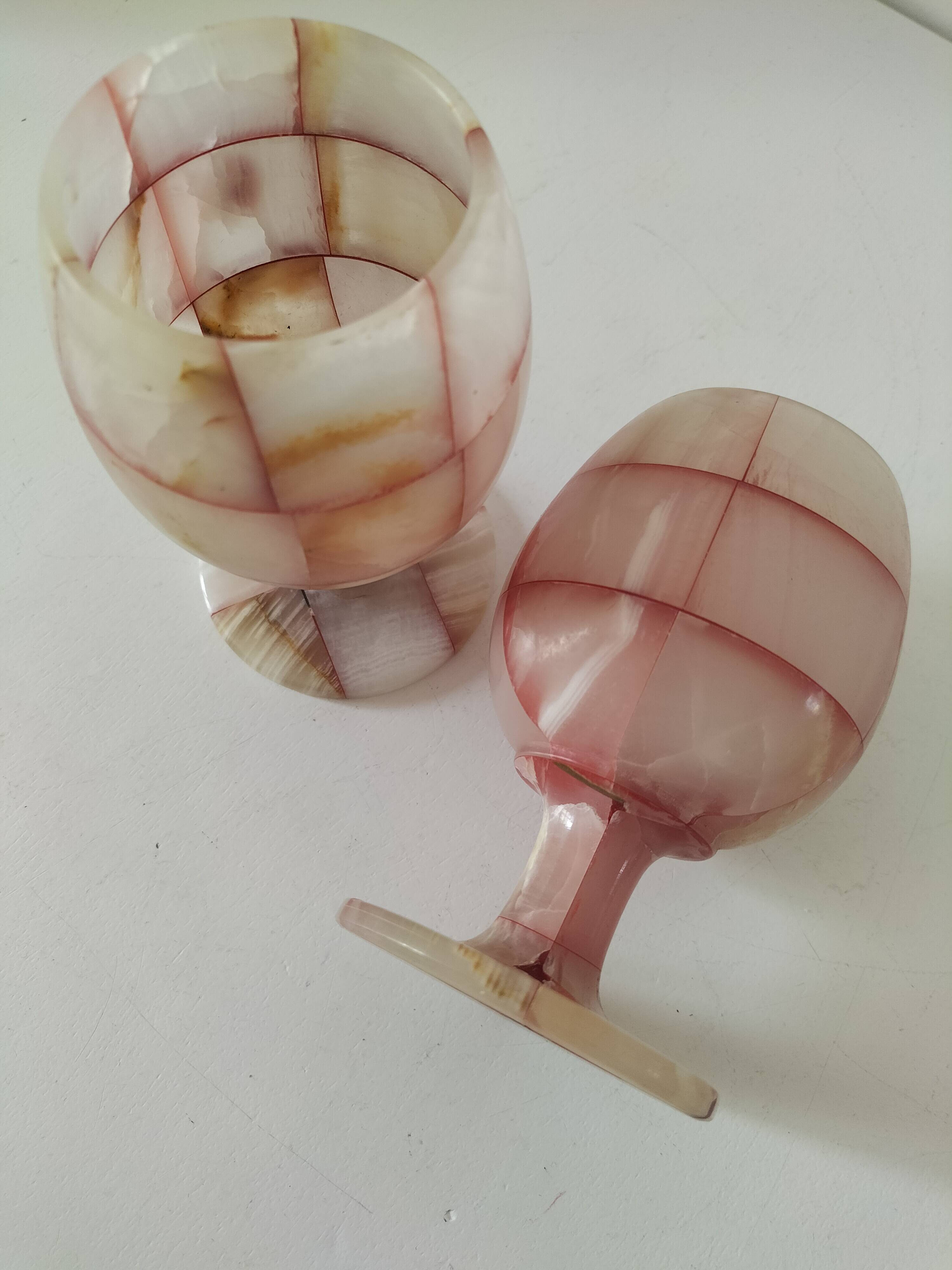 Pair of mini vases in veined pink alabaster
