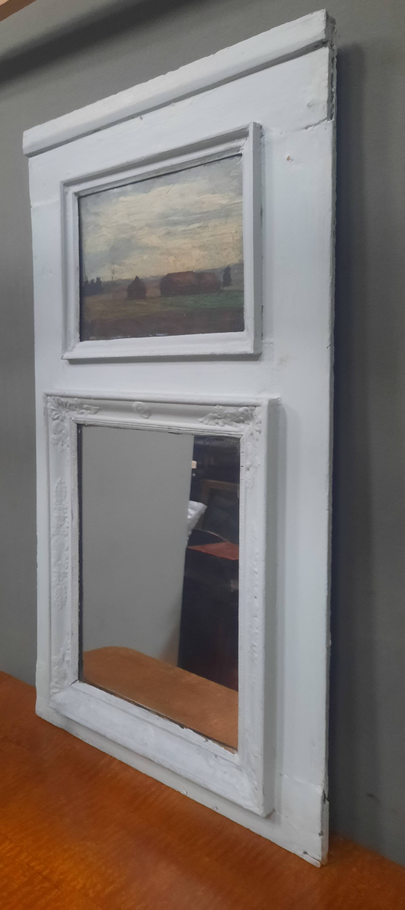 Small hanging trumeau