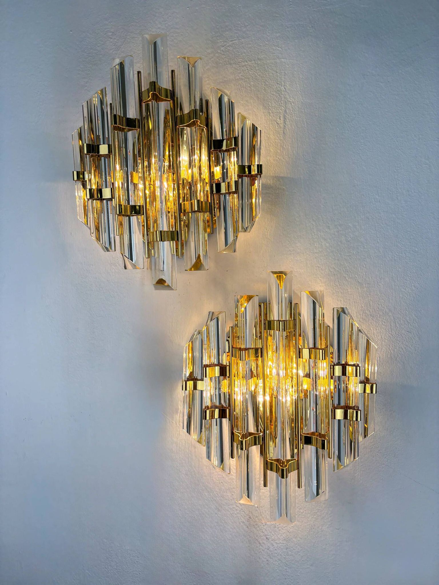 Pair of Venini sconces, Triedi cut glass, Italy, circa 1970s