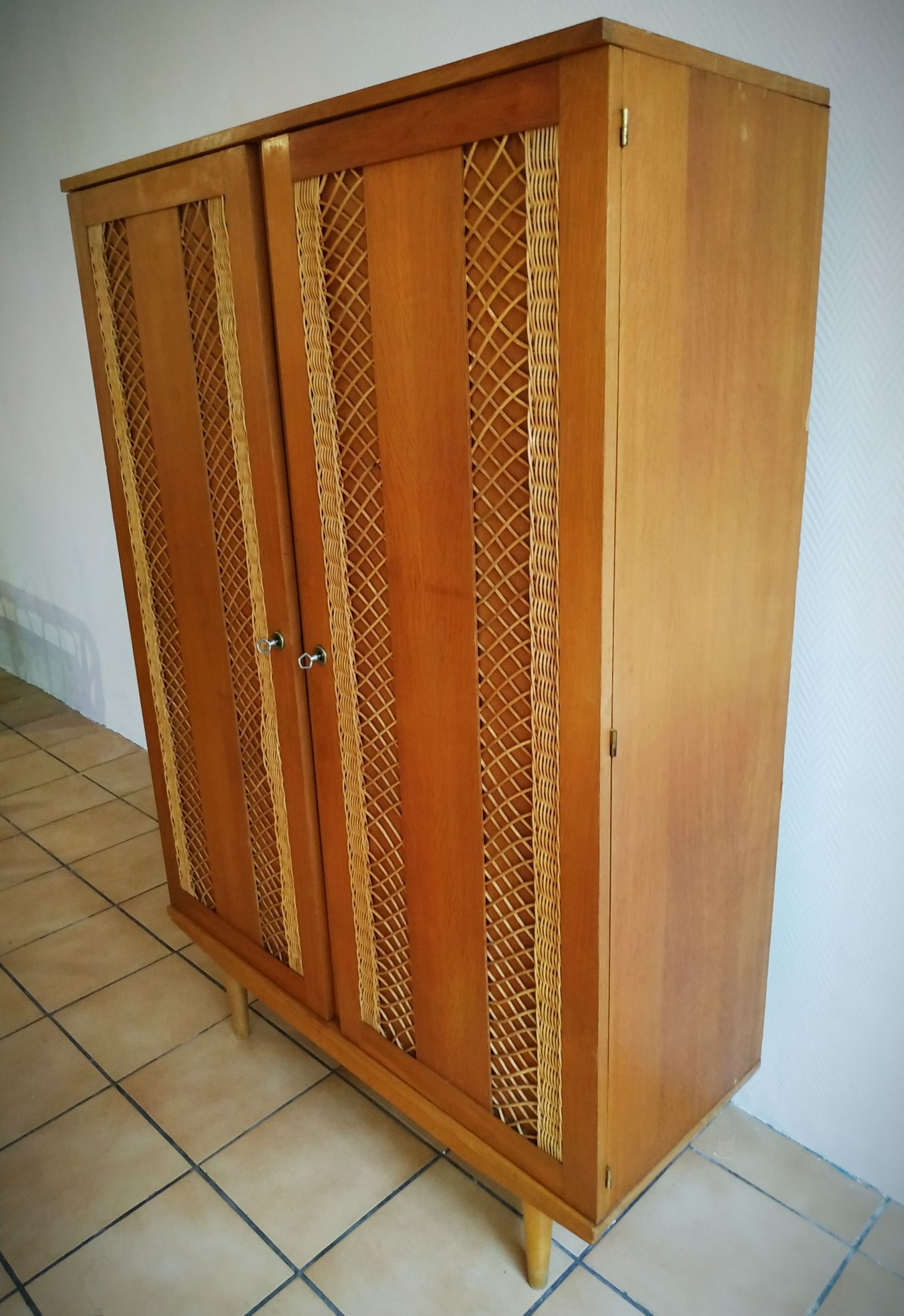 Oak and braided rattan cabinet 60's