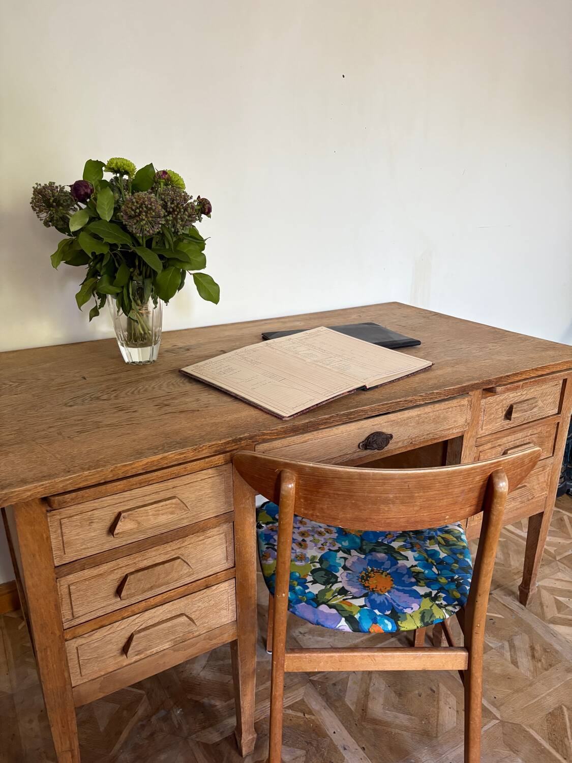 American desk in raw wood
