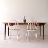 Extendable round table