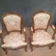 Paire de fauteuils tapissés de style Louis XV
