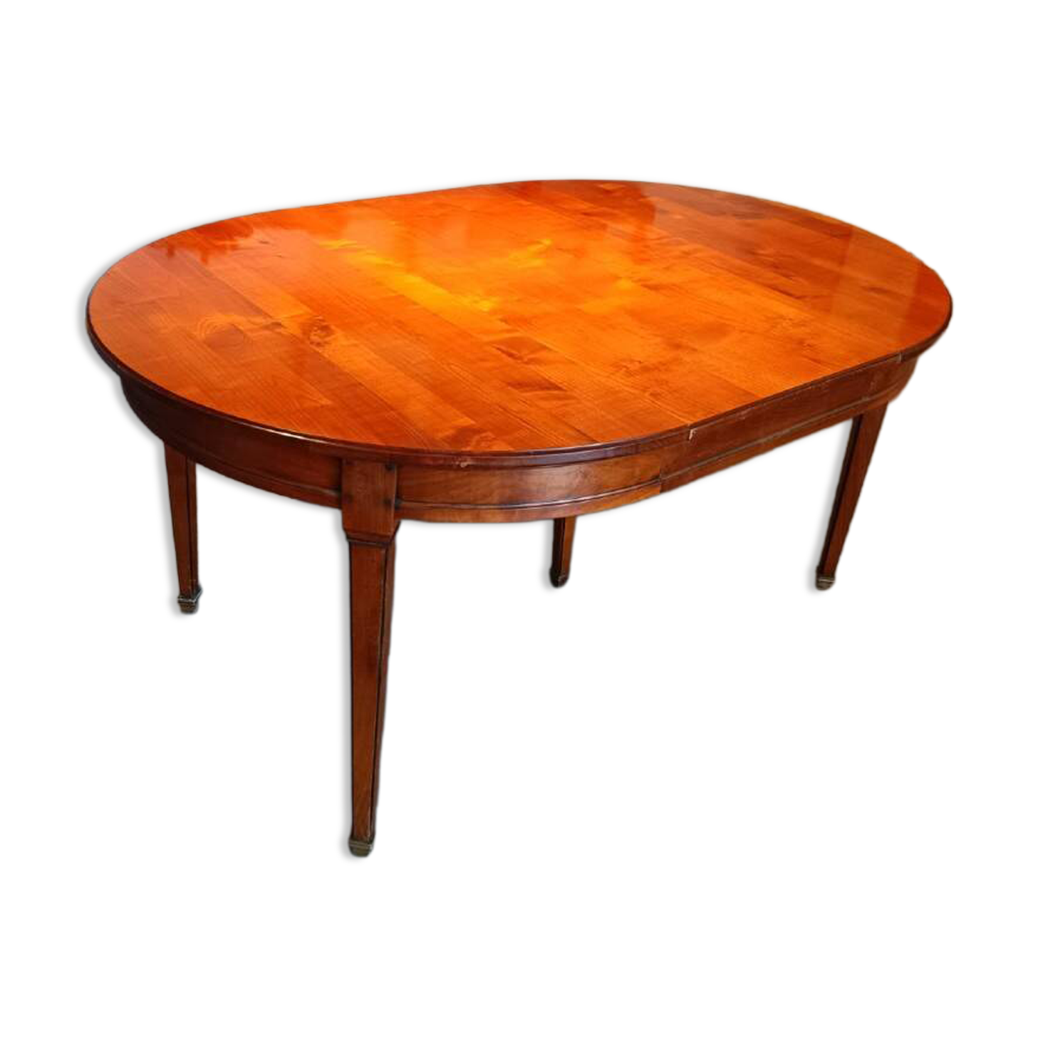 DINING TABLE IN EXOTIC WOOD IN PERFECT CONDITION