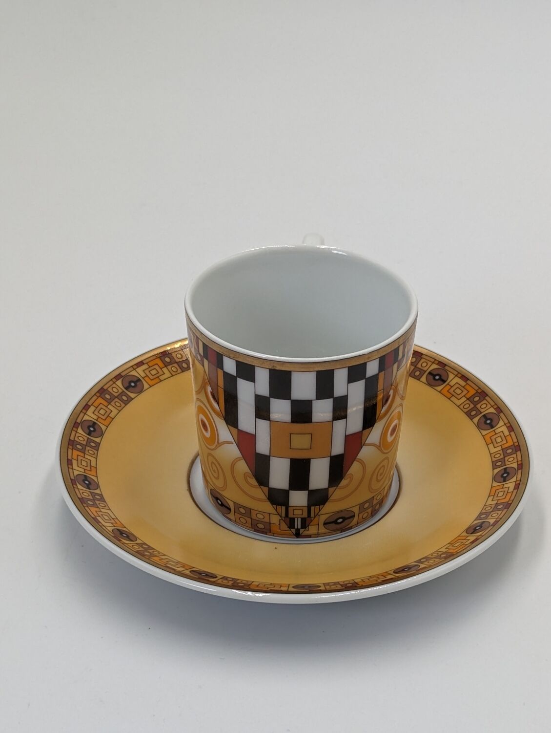 6 porcelain coffee cups