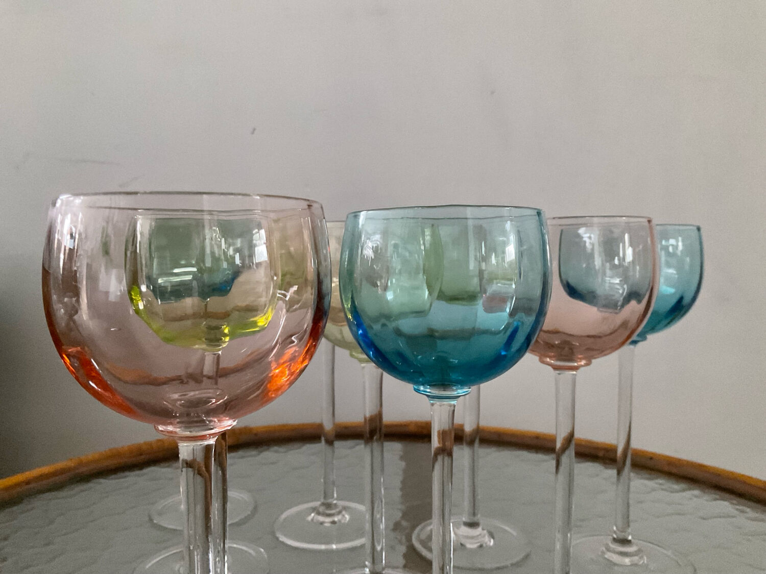 Série de 10 verres à pieds vintage 