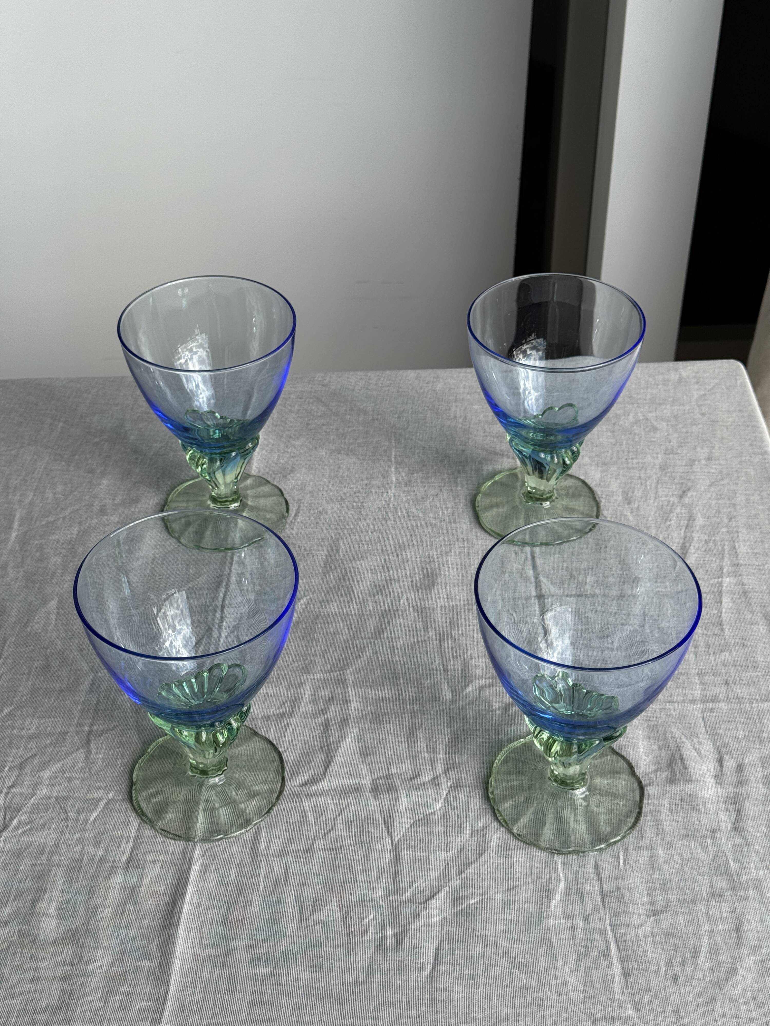 Set of 4 large blue and green glasses H14 D10