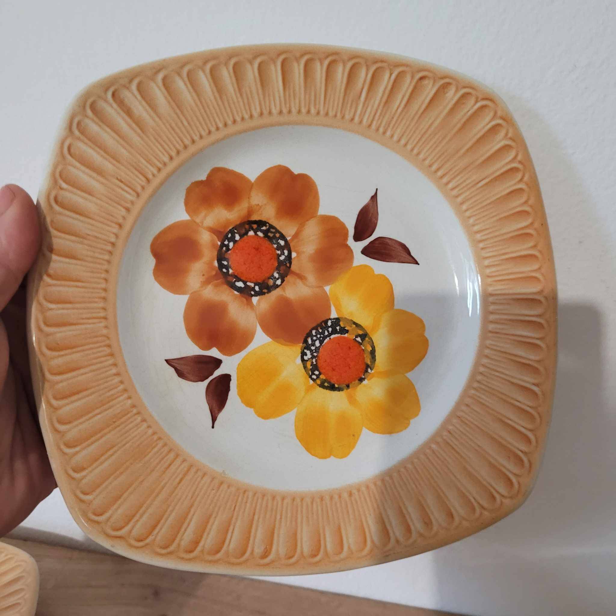 Set of 3 Mondovi Italy plates