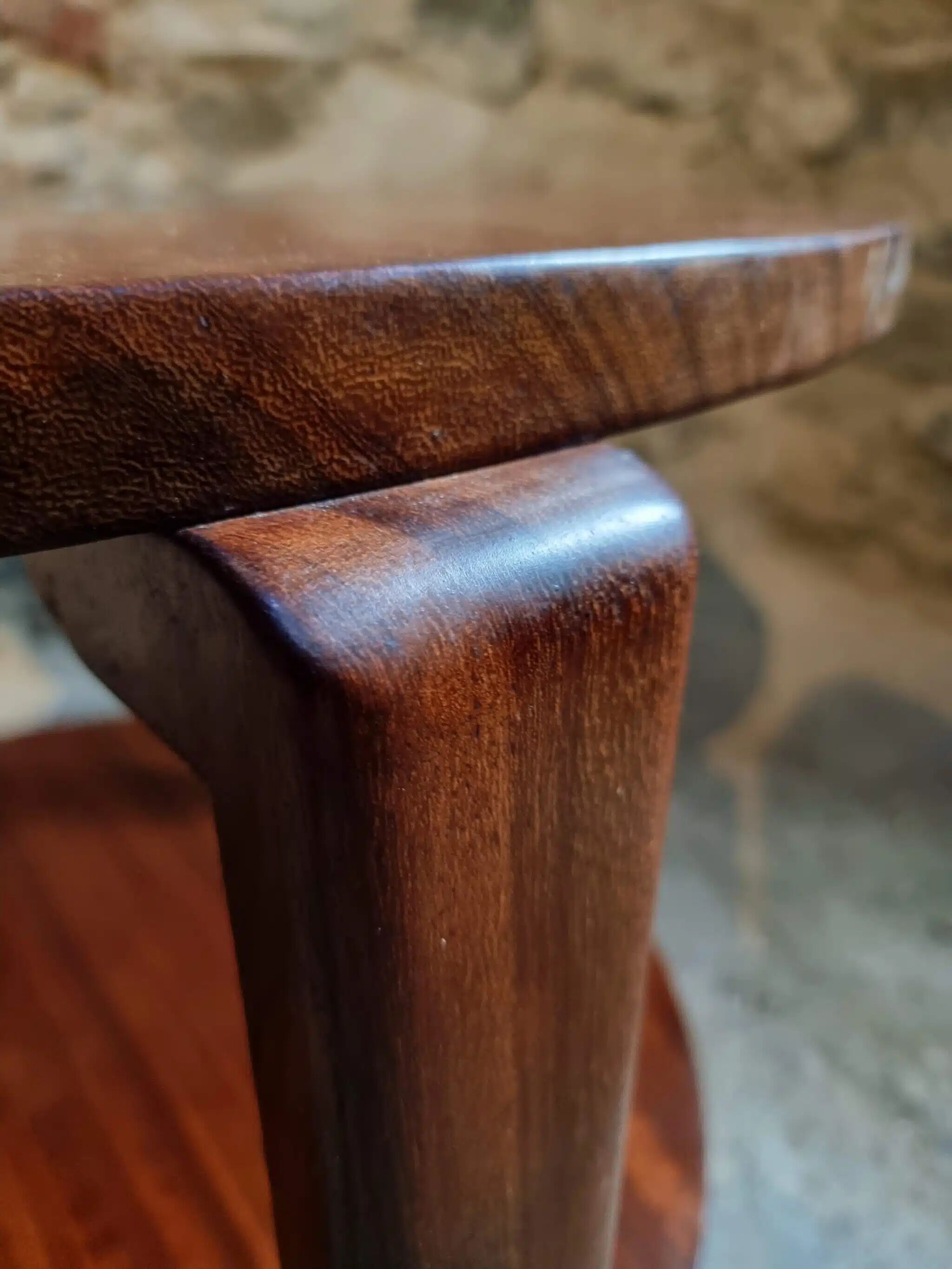 Table basse française mid-century en bois massif, années 1950