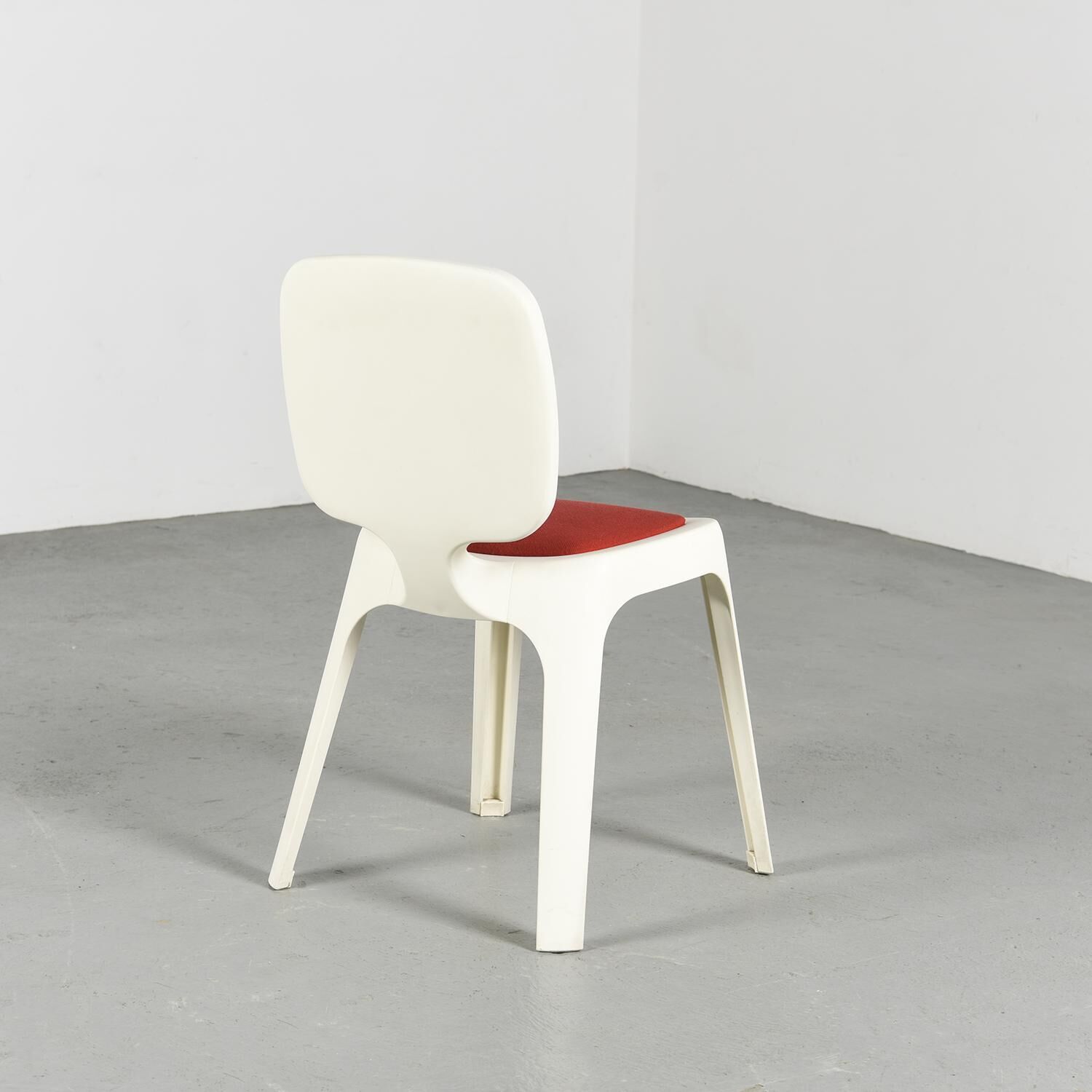 Chaise Coast par Marc Newson