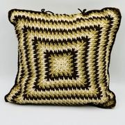 Coussin en crochet vintage années 70
