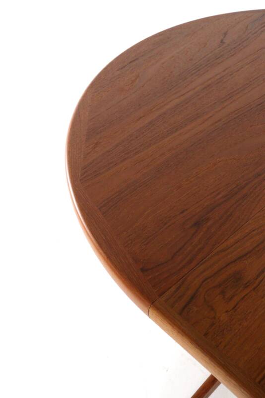 Round 3x extendable dining table 'Hampen' - danish teak mid century modern