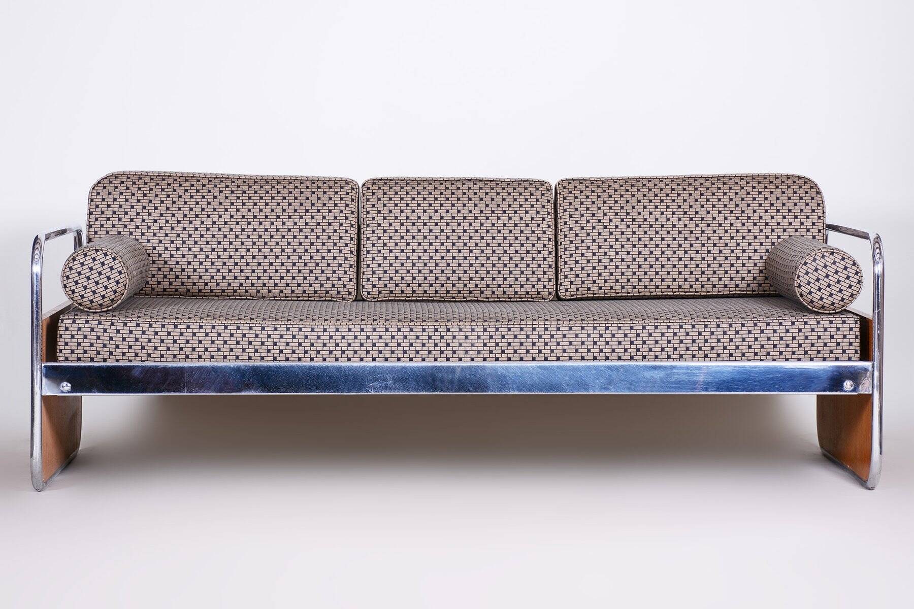 Bauhaus Sofa in Chrome and Oak attributed to Hynek Gottwald, Czech, 1930s