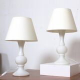 Paire de lampes en verre blanc par Luxus Lighting, Suède, 1980
