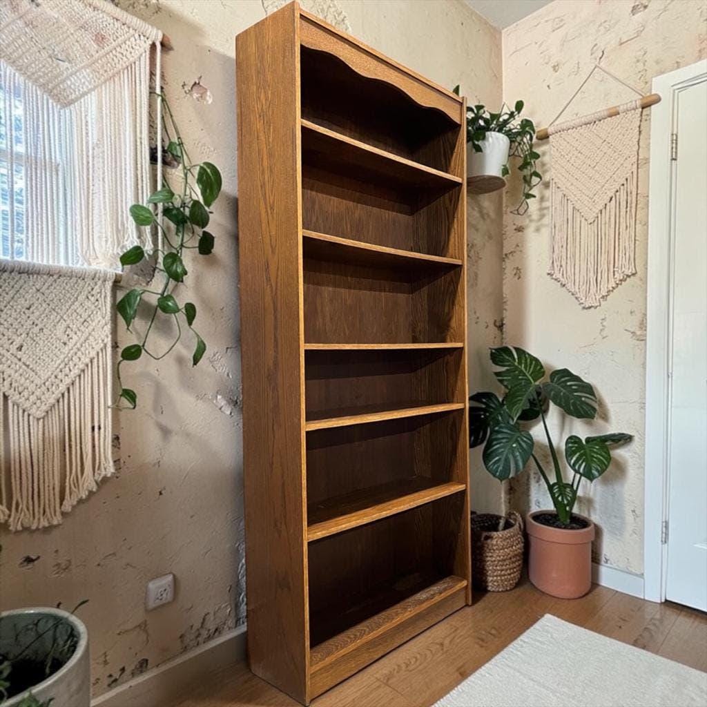 Bibliothèque vintage en bois / étagère