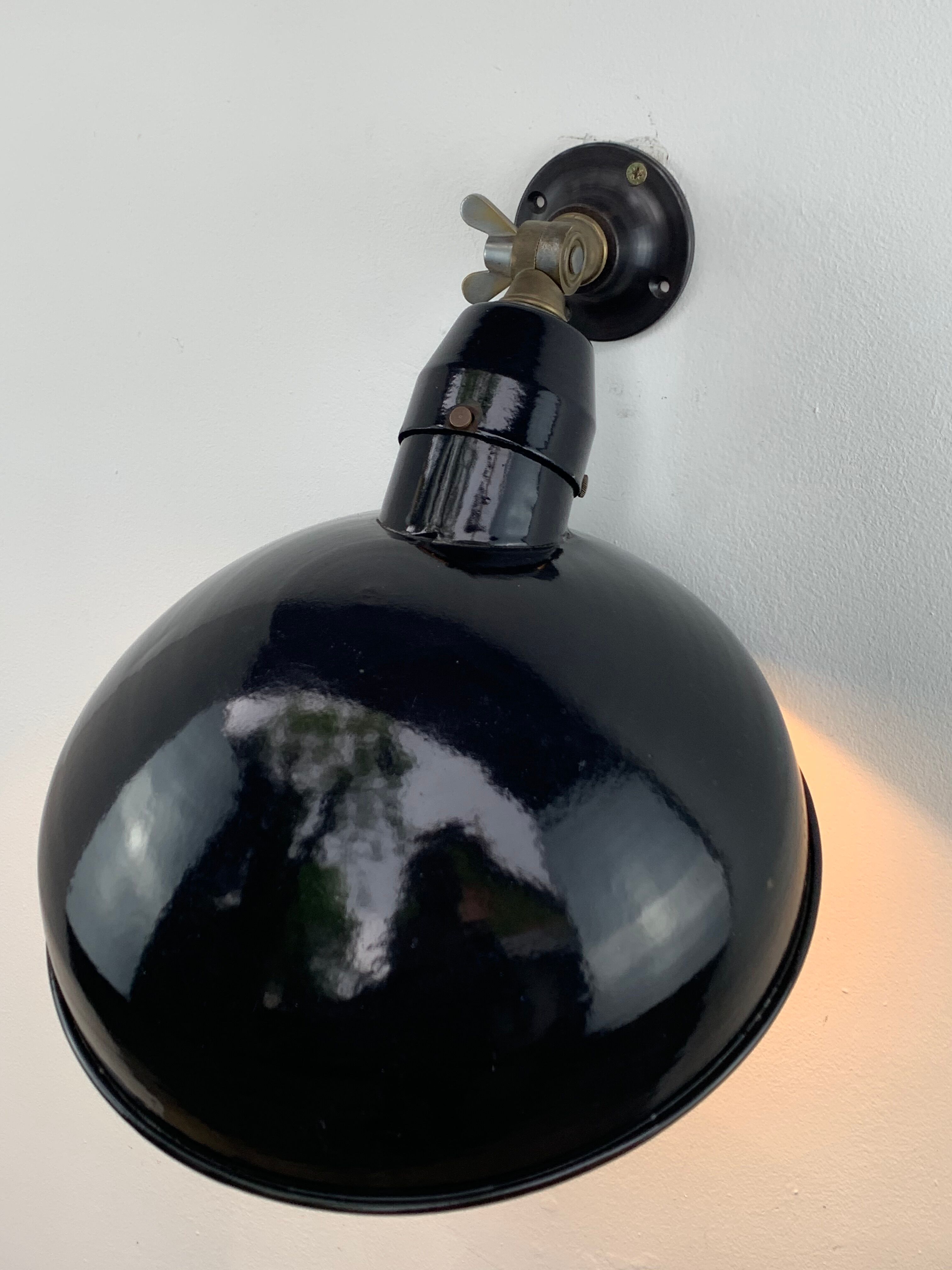 1940 workshop wall lamp
