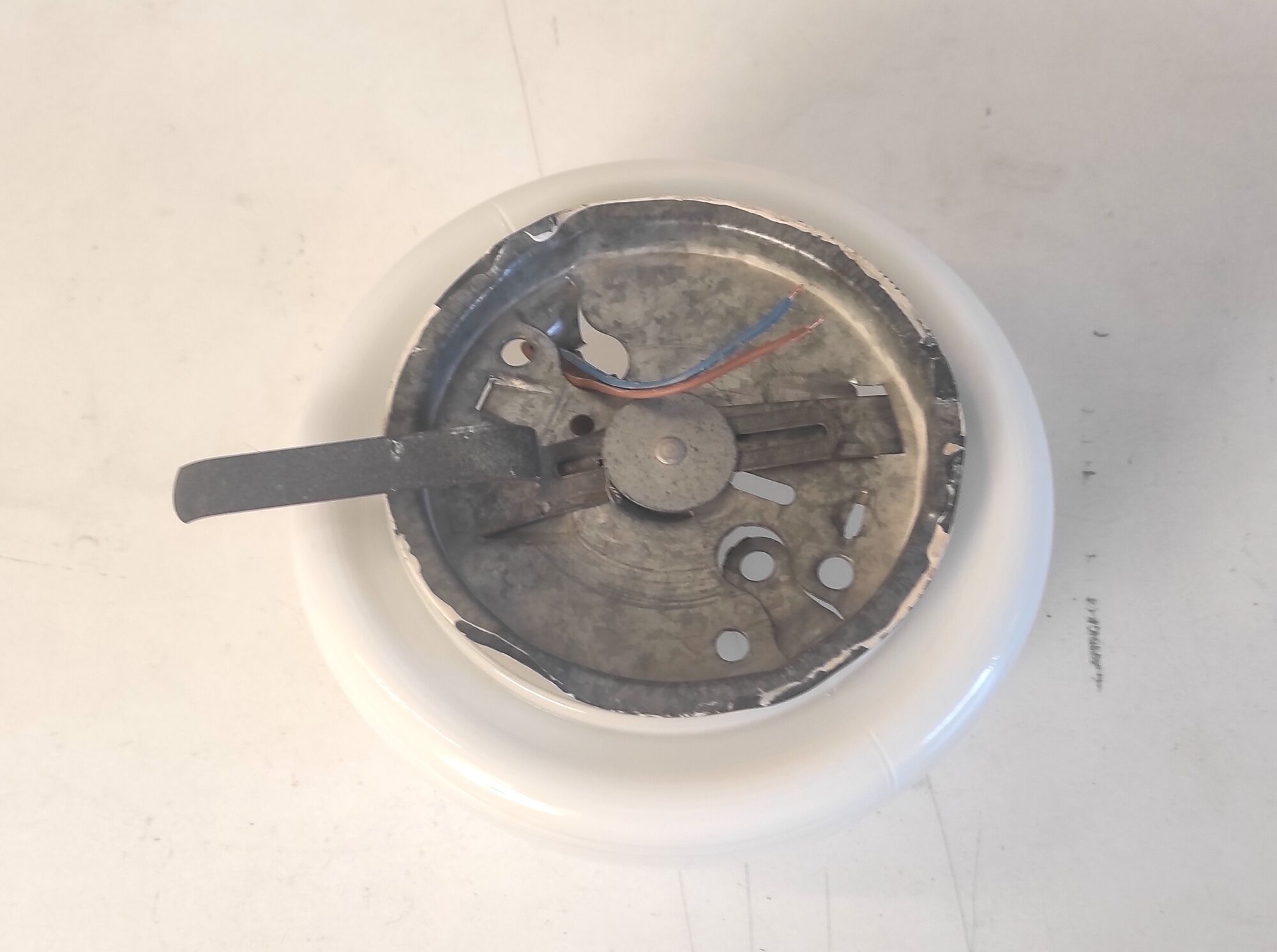 Plafonnier ou applique en verre opalin, années 60/70