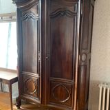 Louis XV cupboard, shapely door