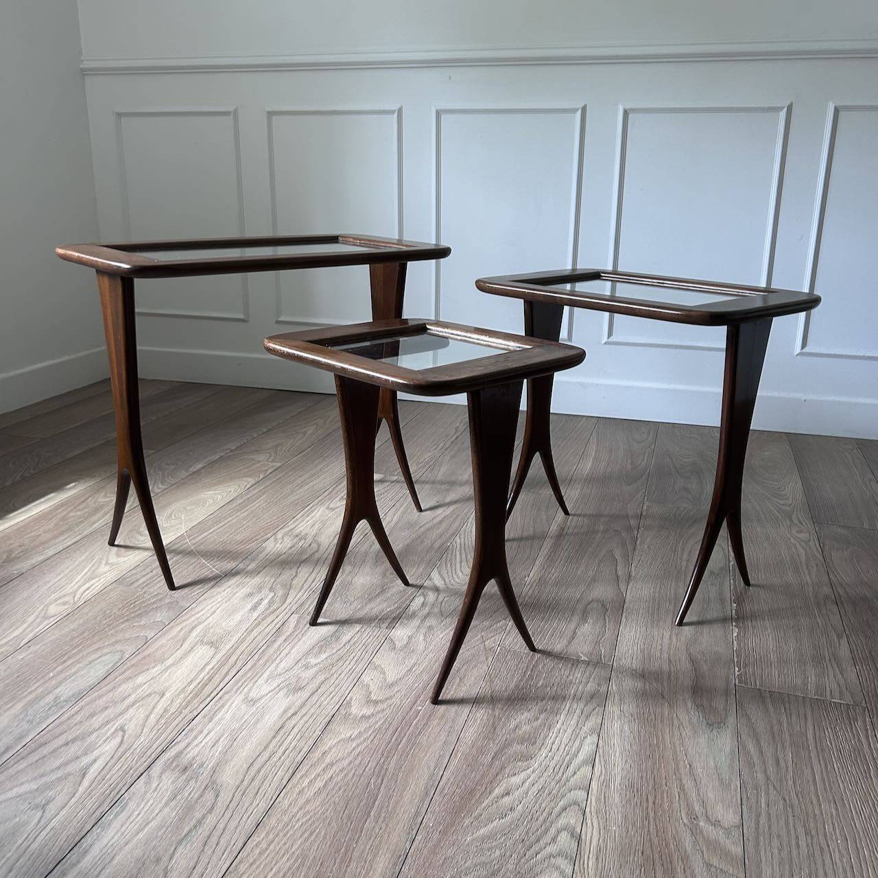 Tables gigognes Raphaël Raffel