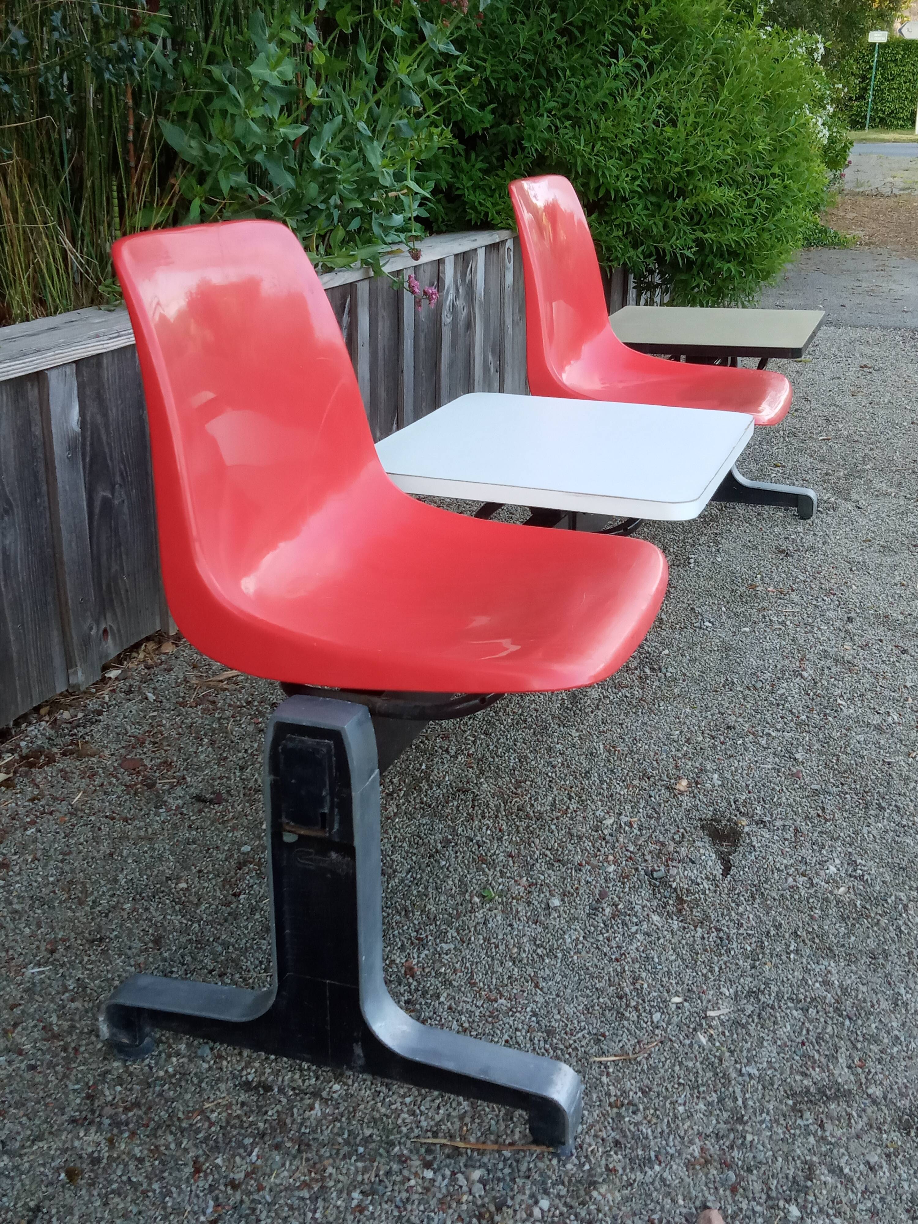 Grofillex waiting room bench
