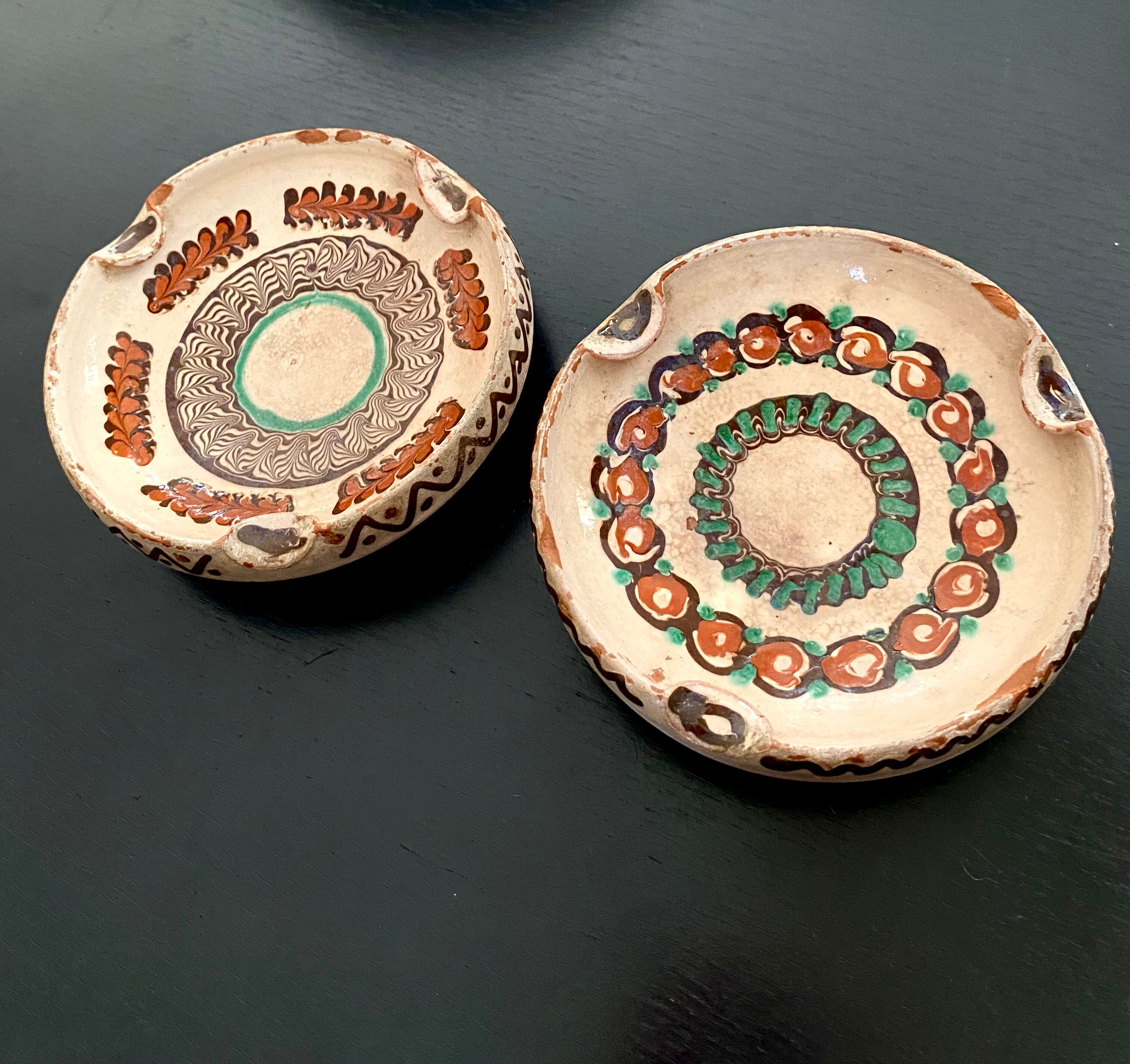Two ceramic ashtrays from Horezu, 1950