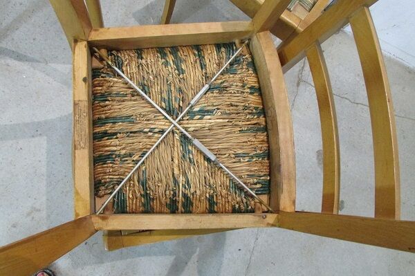 Lot of 4 chairs from the 50s in Monobloc