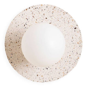 Alba wall light in white concrete