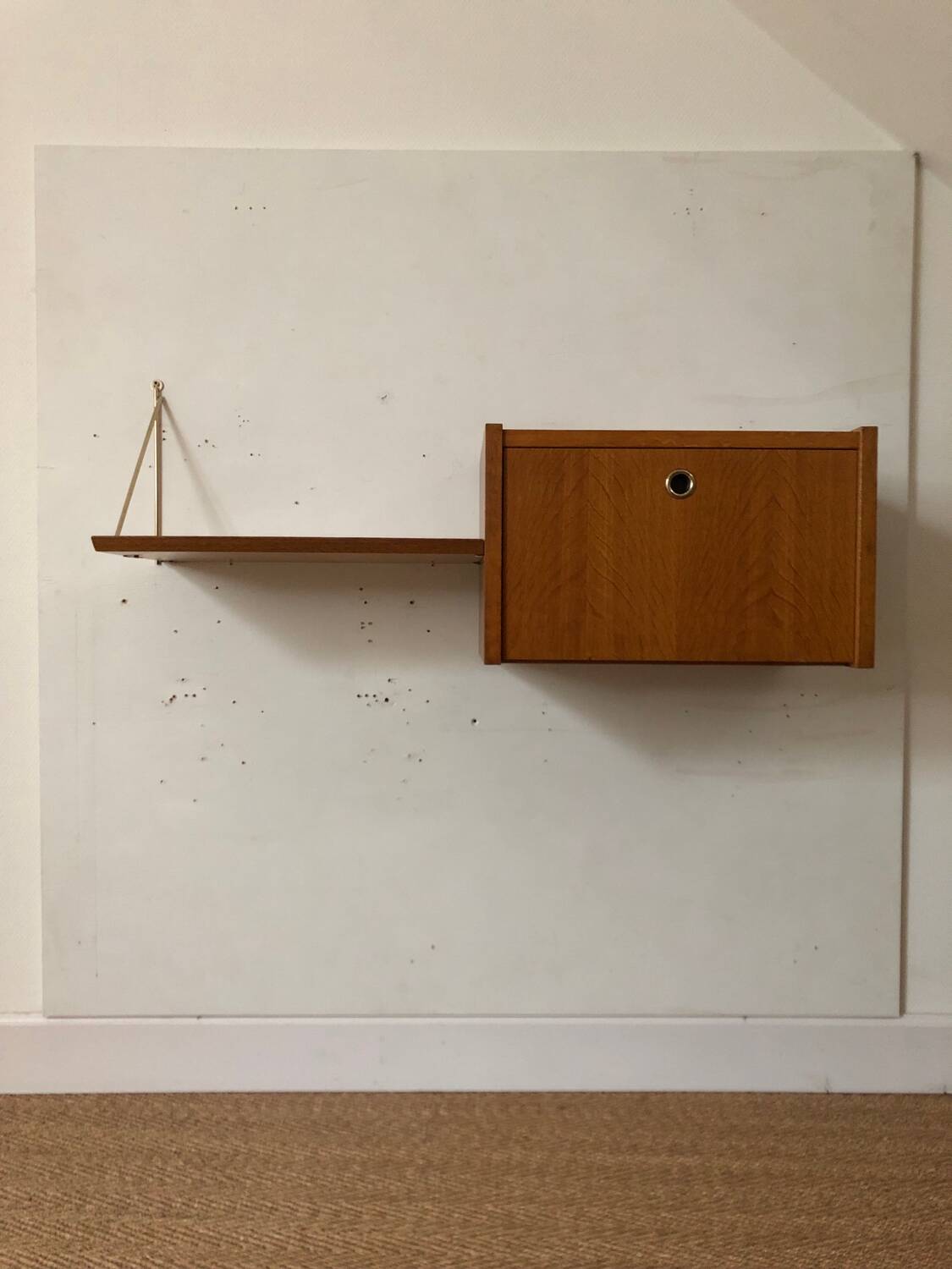 Wall console