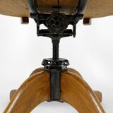 American swivel office armchair in oak, with leather seat, USA, Circa 1900